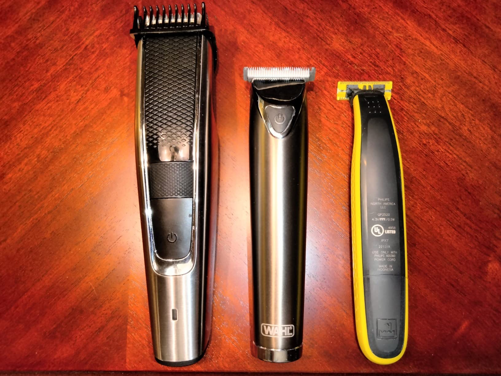Philips Norelco Beard Trimmer 5000 Series, Men's Face Trimmer, 100% Waterproof BeardSense Tech, Precision Trimmer with Fading Combs, Self-Sharpening Blades, Hair Collector & Charging Stand, BT5785/40 customer photo 1