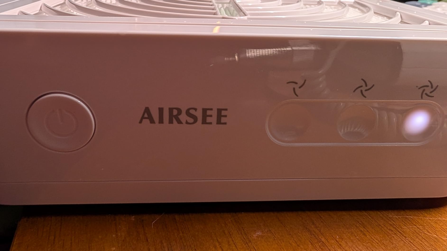 AIRSEE Professional Nail Dust Collector for Nail Tech, Upgraded 4200RPM Powerful Suction Nail Vacuum, 3-Level Adjustable Fan, Reusable Filter, Extractor for Acrylic Nails Manicure Salon Home (ND503) customer photo 2