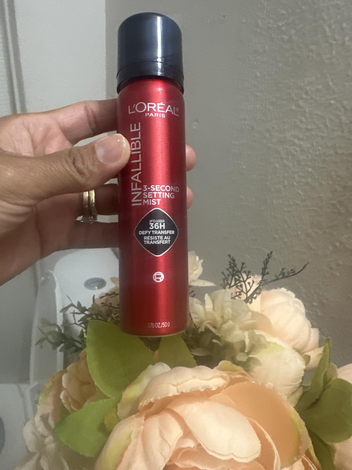 L'Oreal Paris Infallible XL 3-Second Setting Spray Mist, Microfine Mist for up to 36HR Wear, Clear, 3.9 Oz customer photo 2