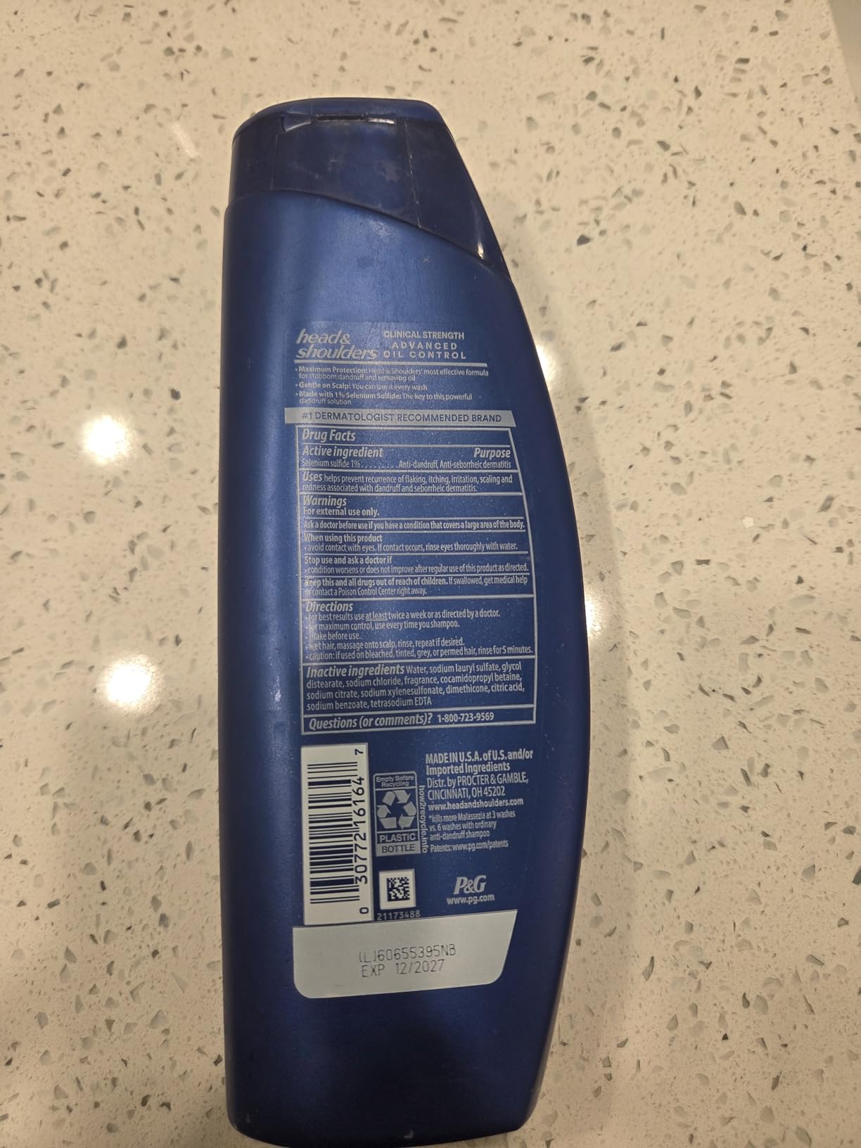 Head & Shoulders Anti-Dandruff Shampoo with 1% Selenium Sulfide, Clinical Strength Advanced Oil Control Twin Pack, Seborrheic Dermatitis Relief, Oily Scalp, 13.5 Fl Oz customer photo 2