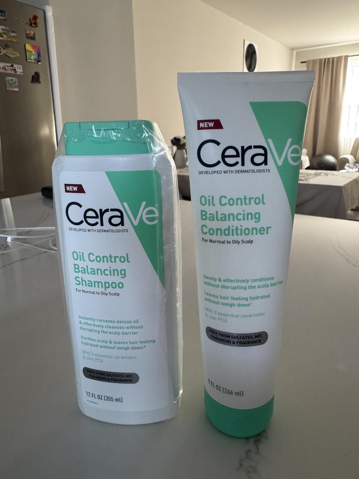 CeraVe Oil Control Shampoo, Clarifying Shampoo with Hyaluronic Acid, 12oz | Sulfate-Free Oily Hair Formula with Ceramides Deeply Purifies To Remove Excess Oil While Delivering Lightweight Hydration customer photo 1