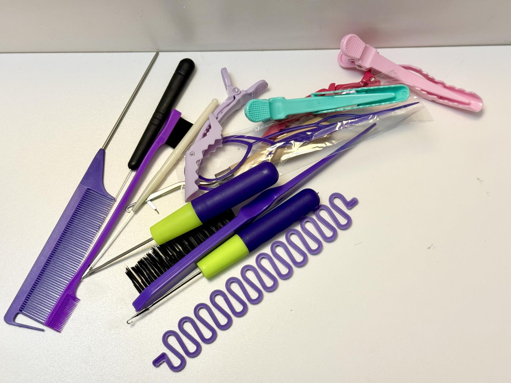 Nalexmi Crochet Hooks for Hair, 15 PCS Latch Hook Crochet Needle Set for Braiding, Locs, Dreadlocks and Passion Twist Extensions, with Tail Comb and Duckbill Hair Clips, Purple Styling Kit customer photo 2