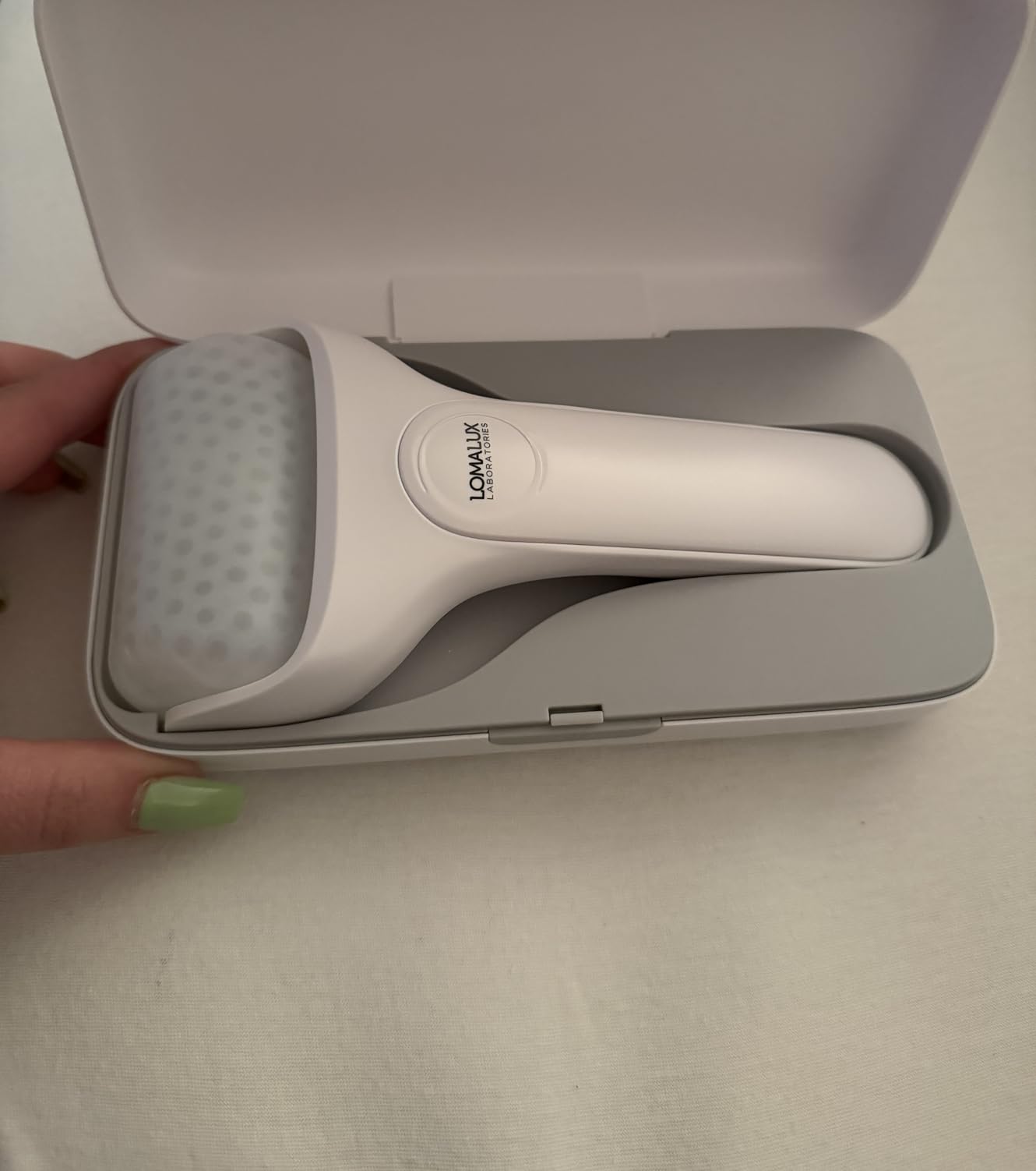 Loma Lux Cool IT! ICE Roller - Multi-Purpose Face & Body Cold Therapy for Skin Itch, Puffiness, Eczema, Minor Burns & Sunburn Relief | Soothing, Reusable customer photo 1