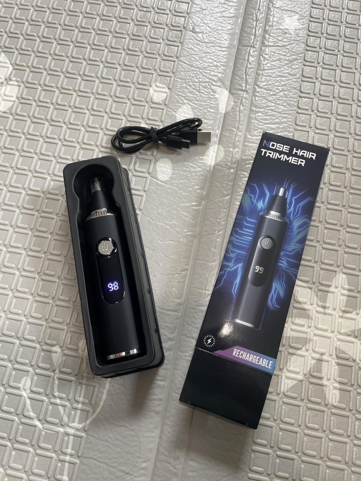 Nose Hair Trimmer for Men and Women, USB Rechargeable Electric Facial and Ear Hair Remover with LED Display, Dual-Edge Blades for Smooth, Painless Eyebrow Grooming (Black) customer photo 2