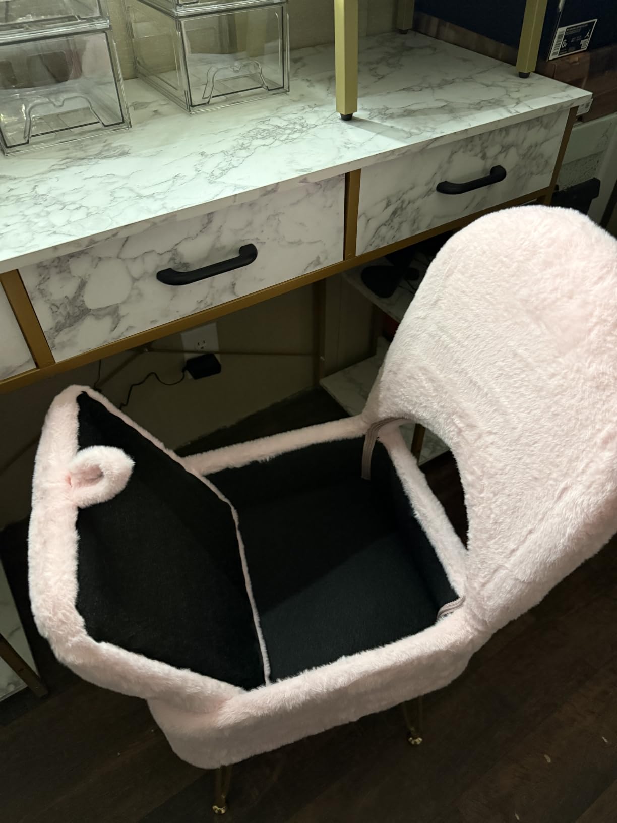 Gitrah White Vanity Chair with Storage, Folding Back Faux Fur Vanity Stool, Makeup Ottoman with Gold Legs for Bedroom/Bathroom customer photo 1