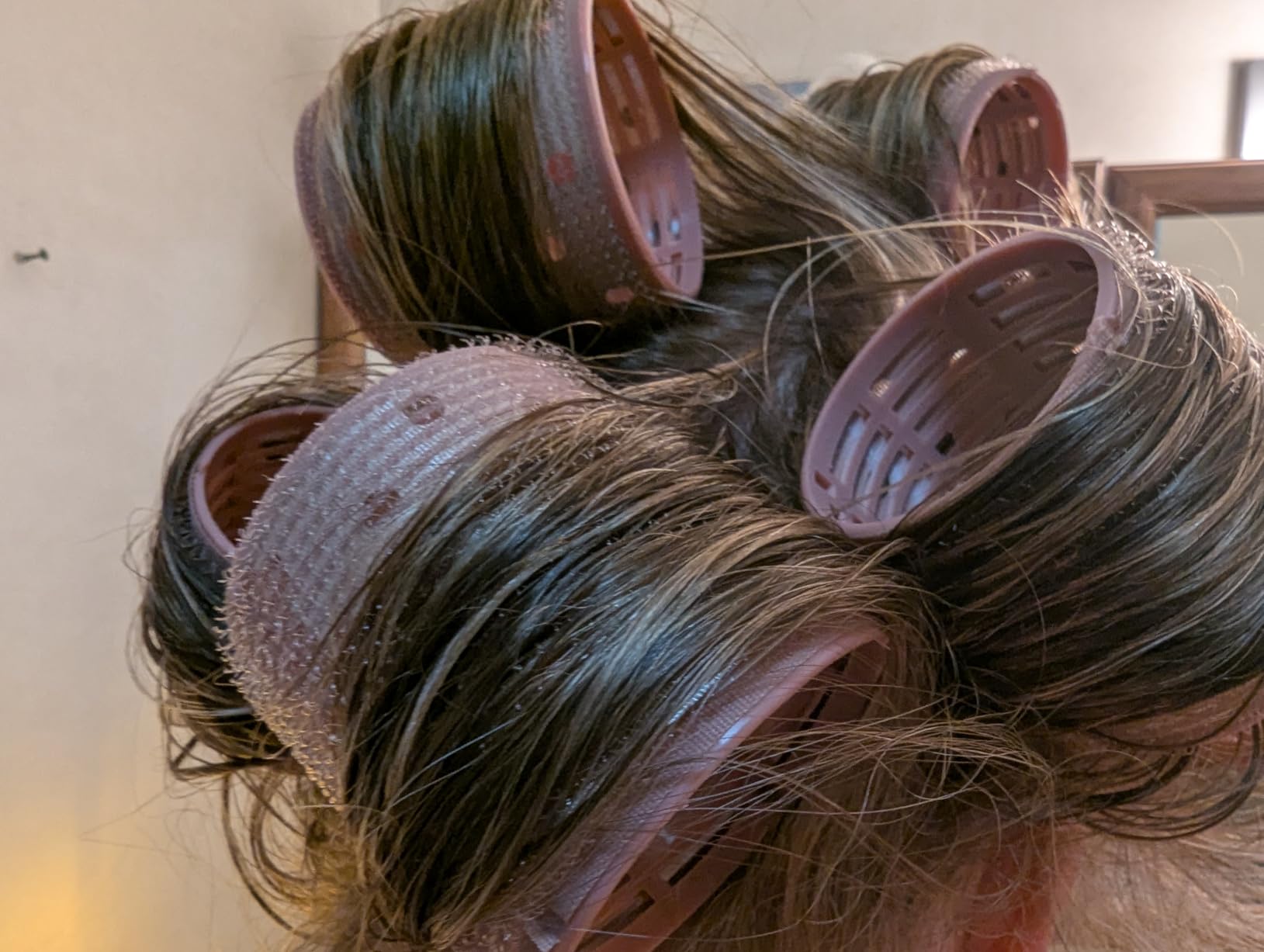 Therwen 18 Pcs Aluminum Thermal Hair Rollers for Women 3 Sizes Self-grip Curlers customer photo 2