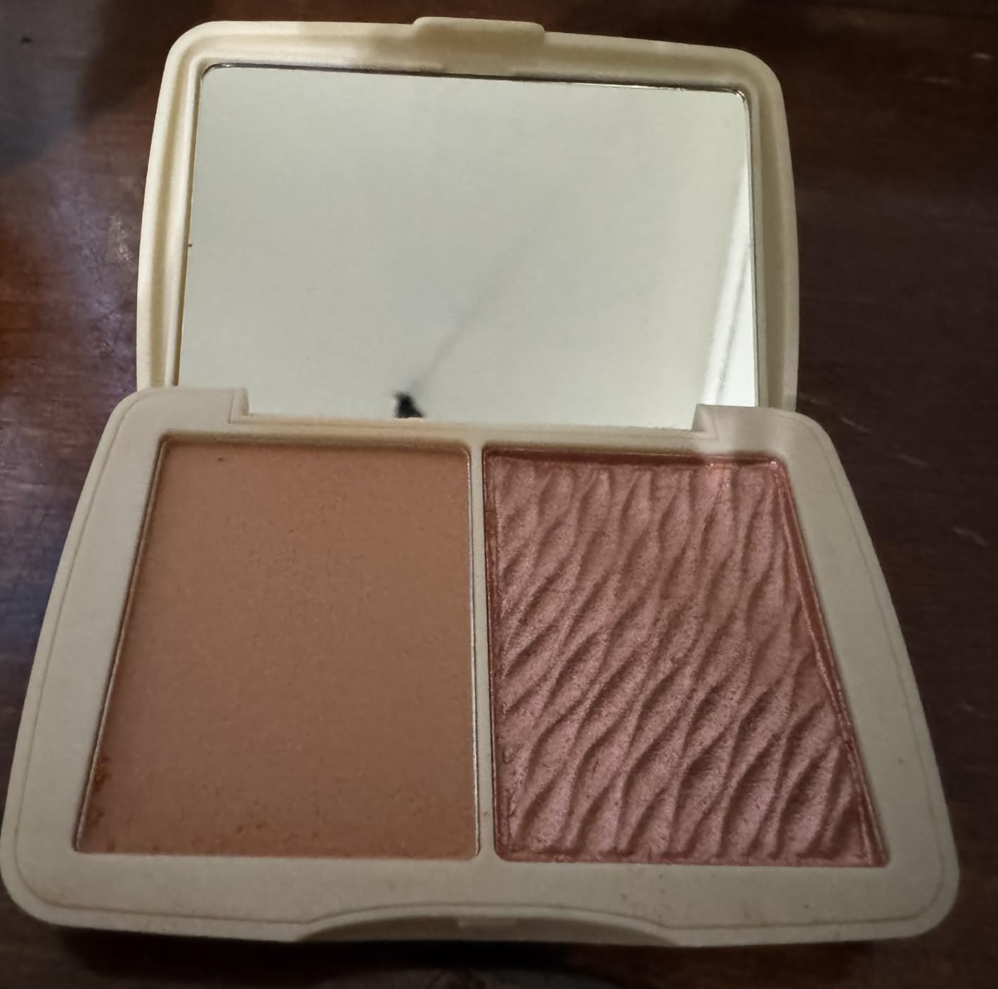 2-in-1 Contour & Highlighter Palette - Matte & Shimmer Face Makeup Duo, Highly Pigmented & Blendable Cheek Pallet, Long Lasting Sculpting Powder with Mirror 01 Soft Taupe (Natural Sculpt) customer photo 1
