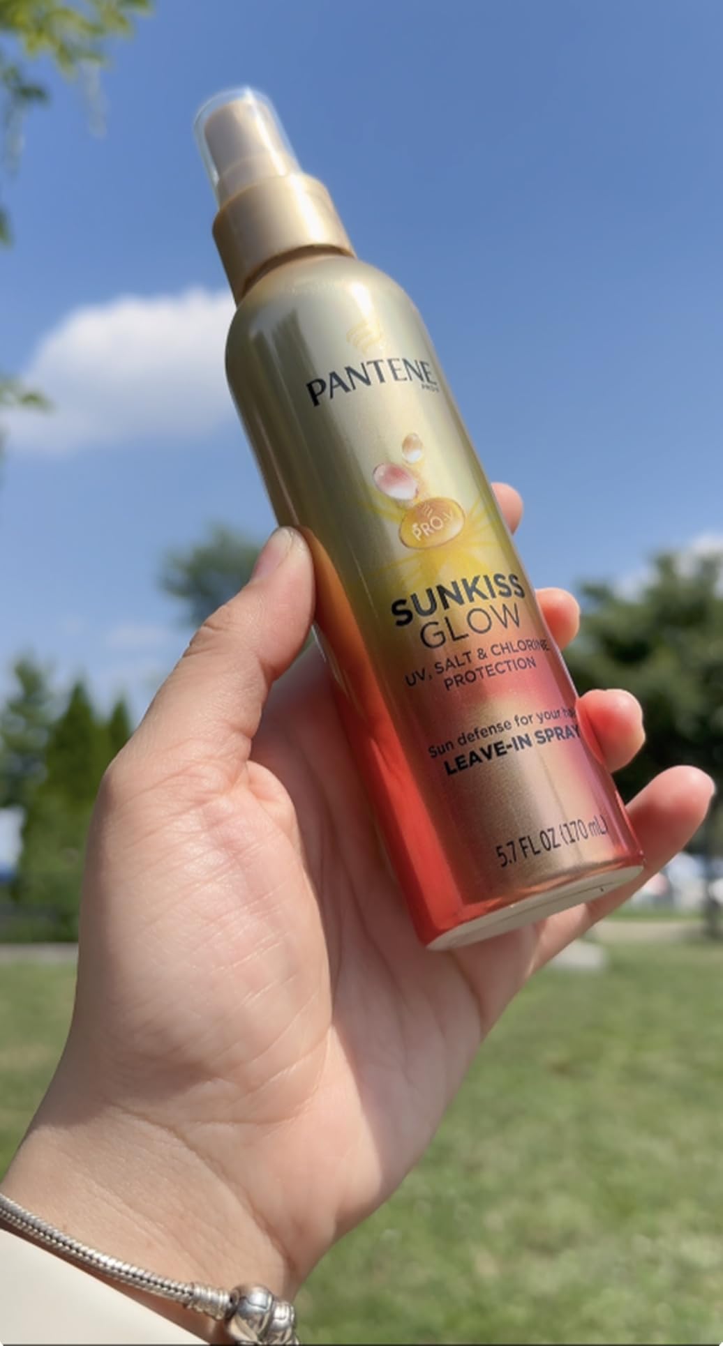 Pantene Sunkiss Glow Multitasking Spray, UV Hair Protection, Repairs Damage, Leave-In Conditioning Treatment, 5.7 oz customer photo 2