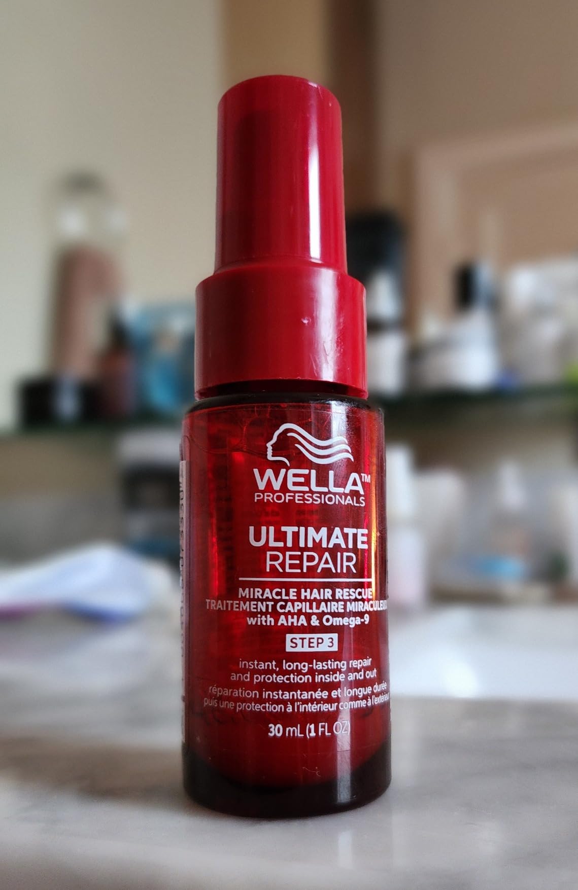 Wella Professionals ULTIMATE REPAIR Miracle Hair Rescue for Damaged Hair | Kit | Luxury Leave-In Treatment | Instant, Long-Lasting Repair & Protection in 90 Seconds | All Hair Types customer photo 2