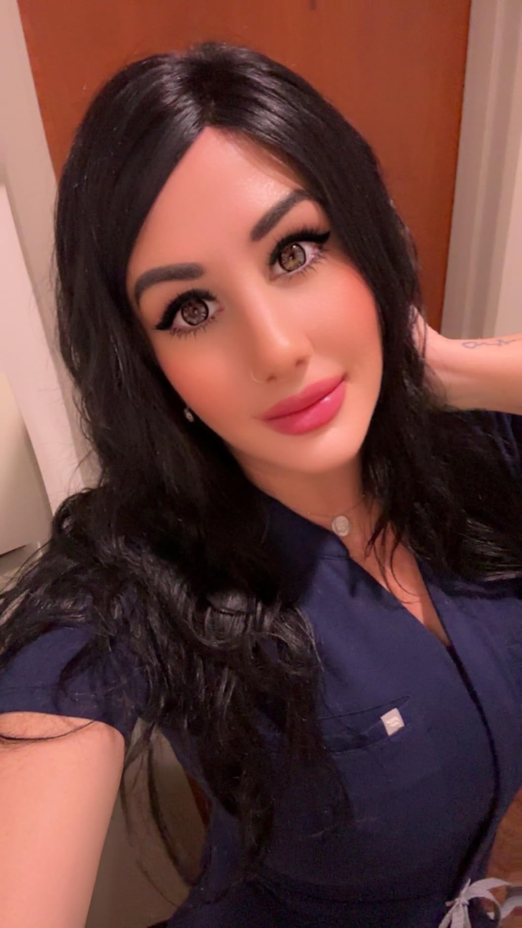 V Part Wigs Human Hair Straight Minimal/No Leave Out Upgrade U Part Wig for Black Women 180% Density Clip in Half Wig No Lace No Glue No Sew Natural Black 22 Inch customer photo 2