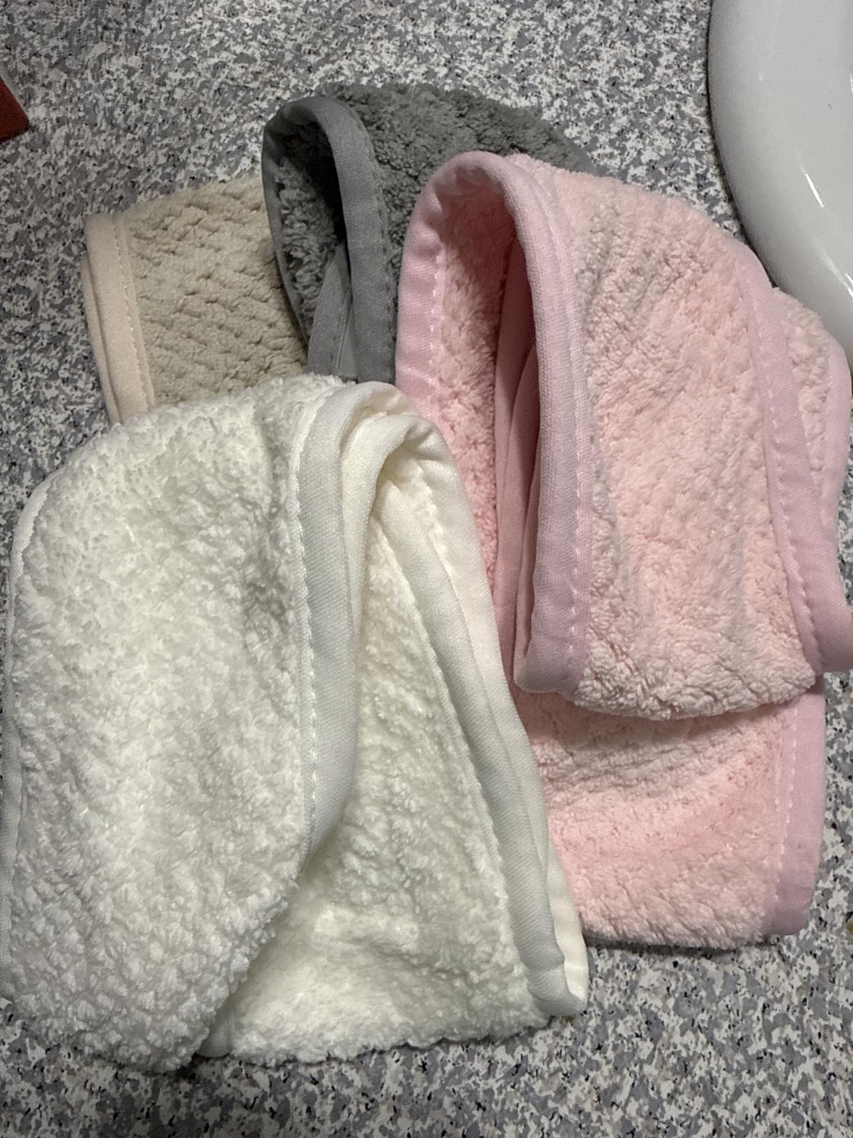4PCS Extra Long Spa Headband for Women Adjustable Terry Cloth Skincare Headband Stretch Head Wrap for Bath, Makeup Facial Mask(White+Grey+Khaki+Pink) customer photo 1