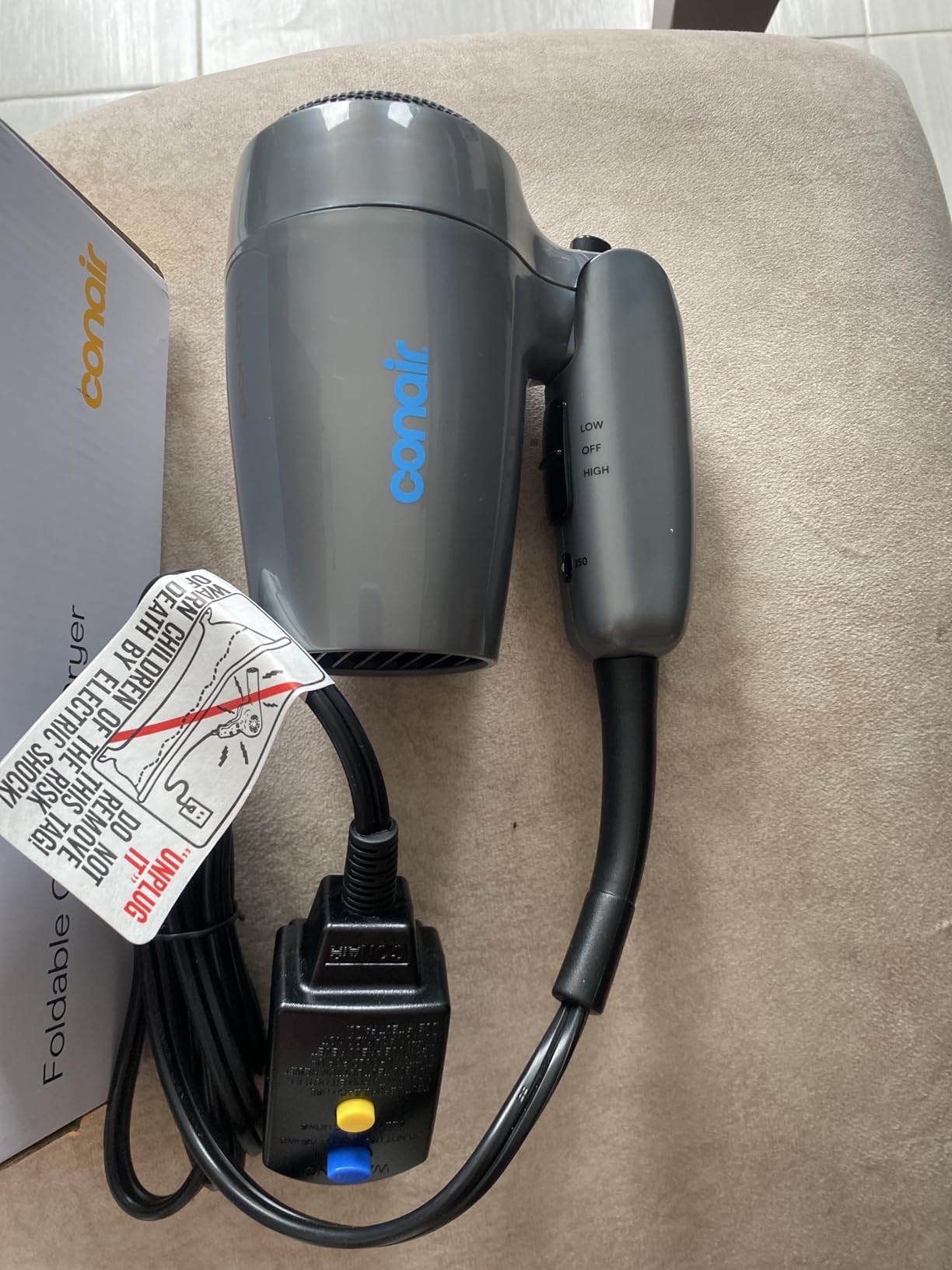 Conair 1875 Watt Travel Hair Dryer | Dual Voltage Folding Handle Travel Hair Dryer for All Hair Types, Gray, 124AMZL customer photo 2