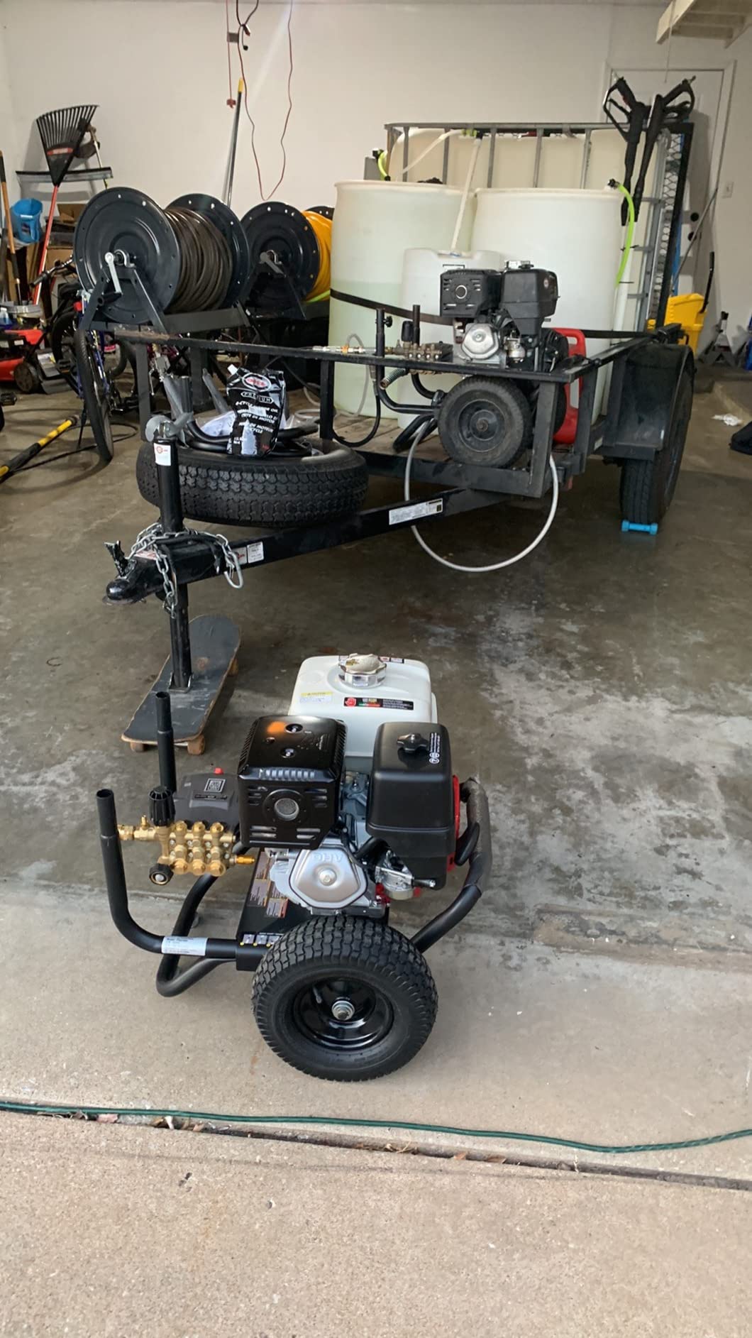 Simpson PS4240 PowerShot Gas Pressure Washer Powered by Honda GX390, 4200 PSI at 4.0 GPM, (49 State) 60456 | Gas Power Washer For Professionals. AAA Triplex Pump, 50' Hose, 5 Nozzles, Welded Steel Frame. 49-State Compliant. 60456 customer photo 1