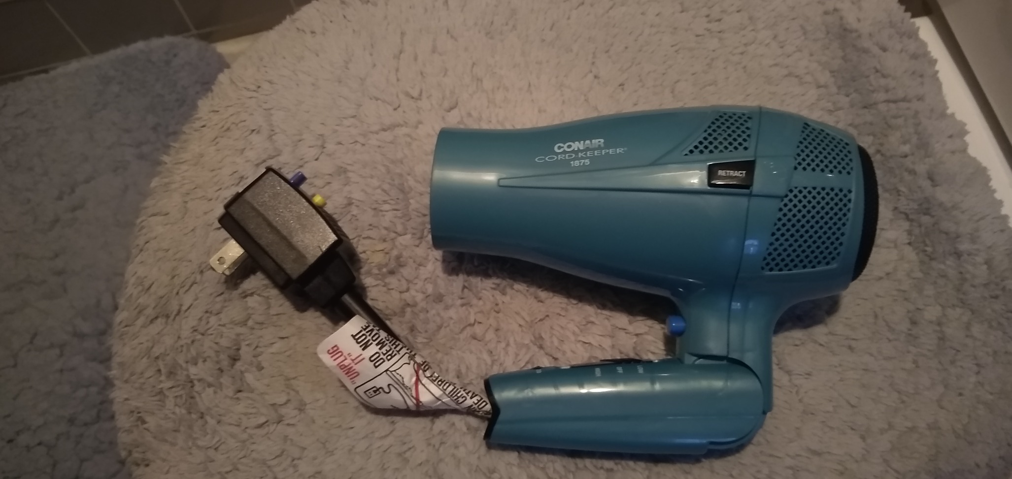 Conair Travel Hair Dryer, Dual Voltage, Folding Handle, 1875W, Blue customer photo 1