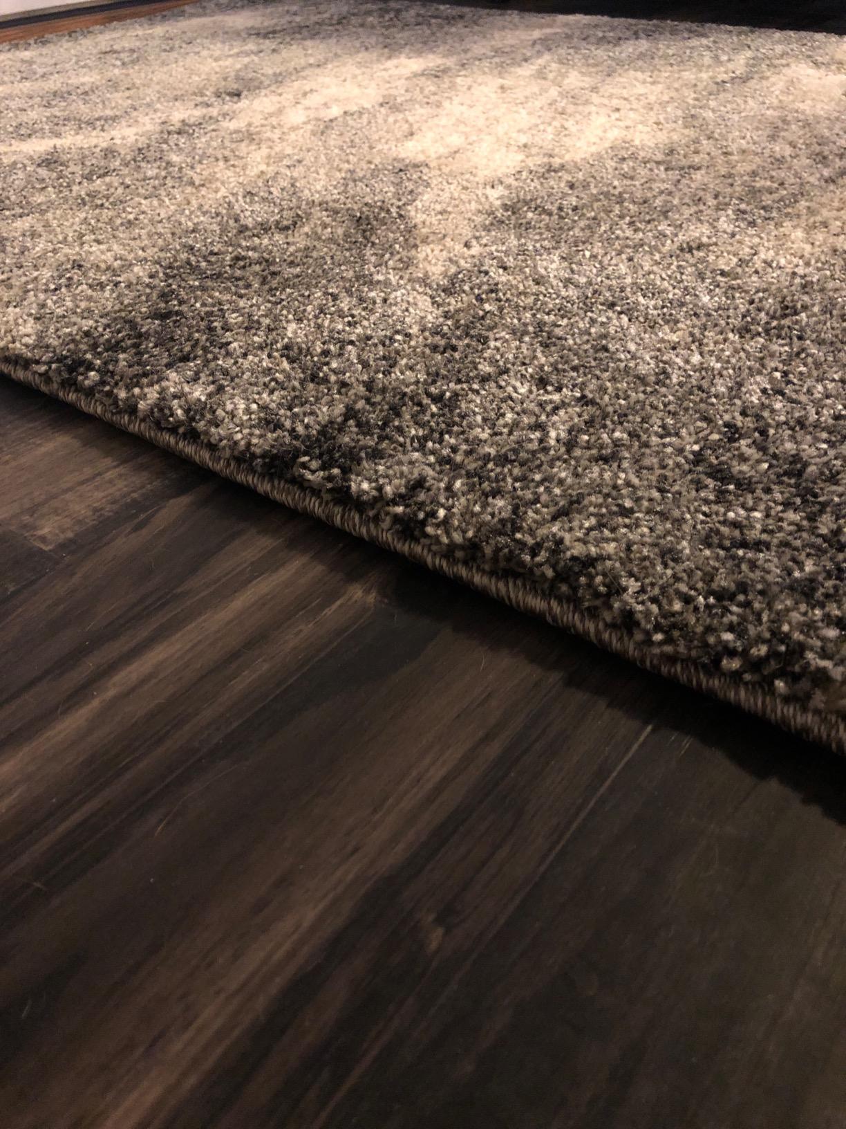 SAFAVIEH Retro Collection Area Rug - 6' x 9', Grey & Ivory, Modern Abstract Design, Non-Shedding & Easy Care, Ideal for High Traffic Areas in Living Room, Bedroom customer photo 1