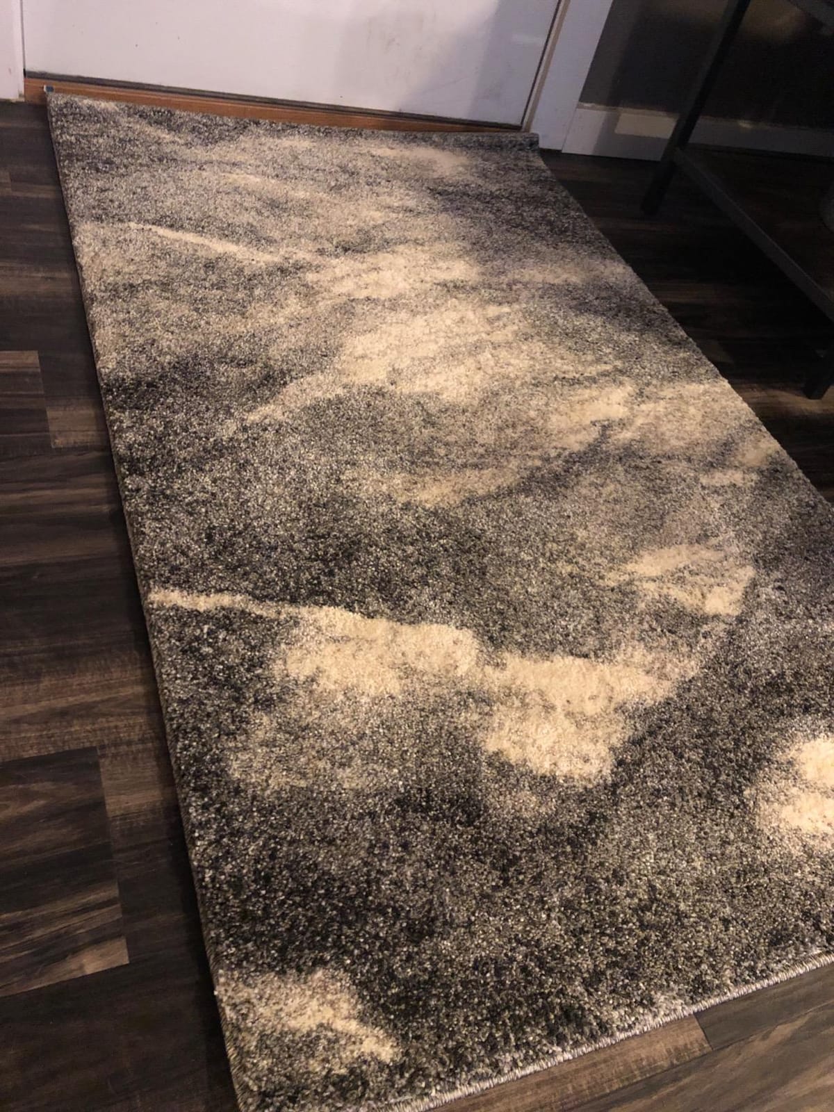 SAFAVIEH Retro Collection Area Rug - 6' x 9', Grey & Ivory, Modern Abstract Design, Non-Shedding & Easy Care, Ideal for High Traffic Areas in Living Room, Bedroom customer photo 2