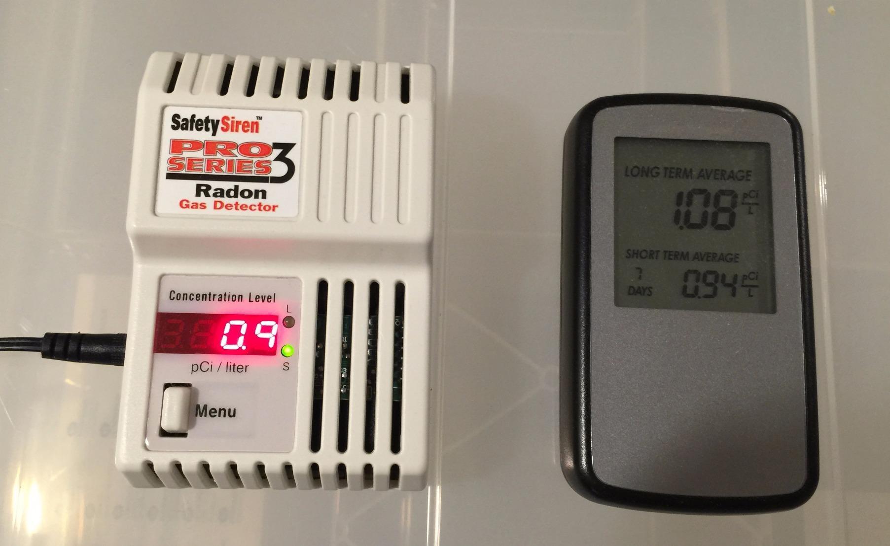 Airthings Corentium Home Radon Detector 223 Portable, Lightweight, Easy-to-Use, (3) AAA Battery Operated, USA Version, pCi/L customer photo 1