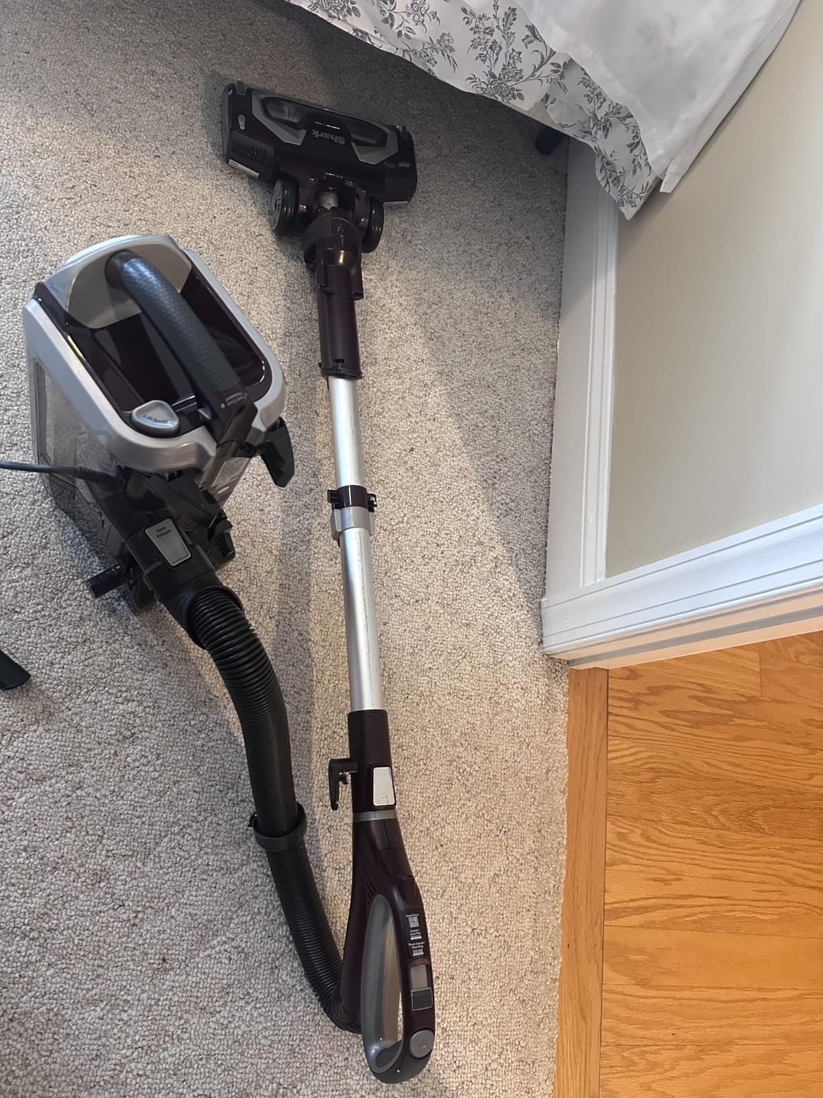 Shark NV752 Rotator Powered Lift-Away TruePet Upright Vacuum with HEPA Filter, Large Dust Cup Capacity, LED Headlights, Upholstery Tool, Perfect Pet Power Brush & Crevice Tool, Bordeaux customer photo 2