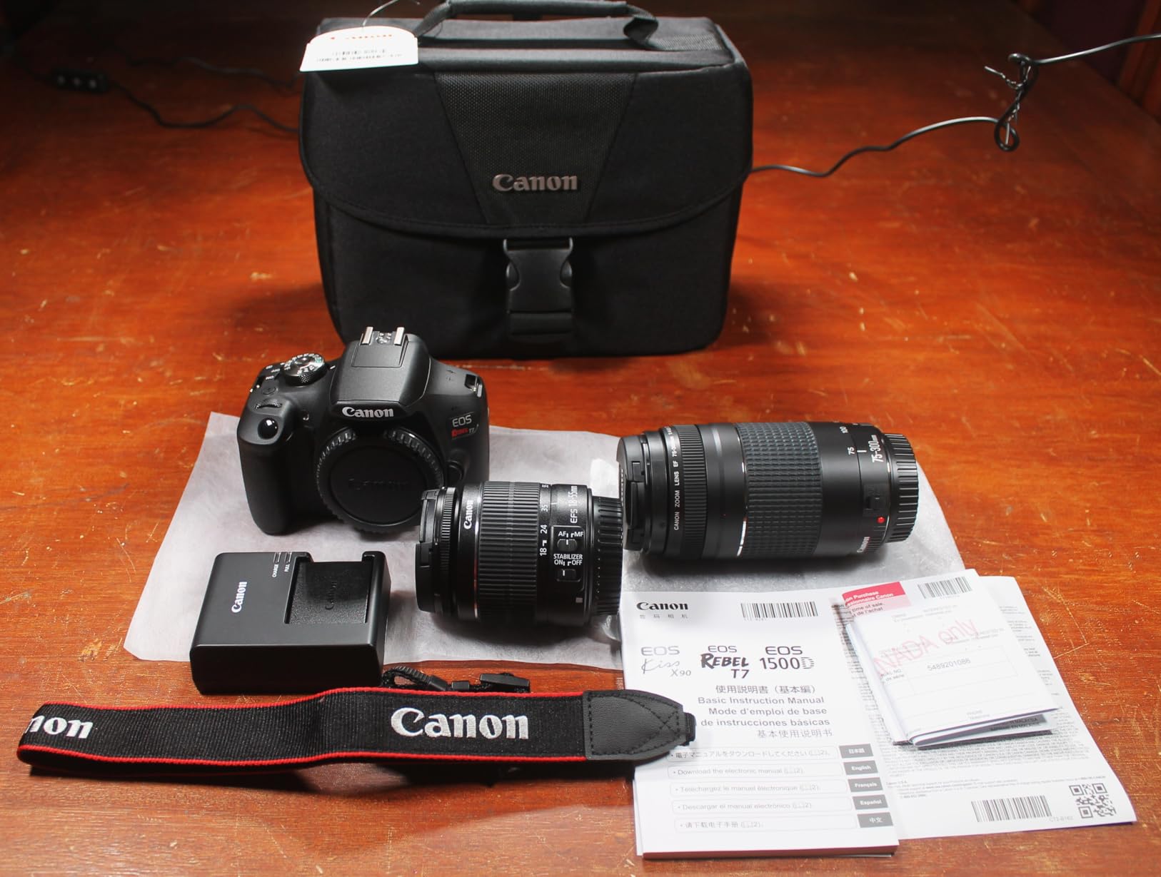 Canon EOS Rebel T7 DSLR Camera Double Zoom Lens Kit with EF-S 18-55mm and EF 75-300mm Lenses, 24.1 Megapixel CMOS (APS-C) Sensor, Full HD Videos, Wi-Fi, Beginner Photographers, Digital Camera, Black customer photo 1