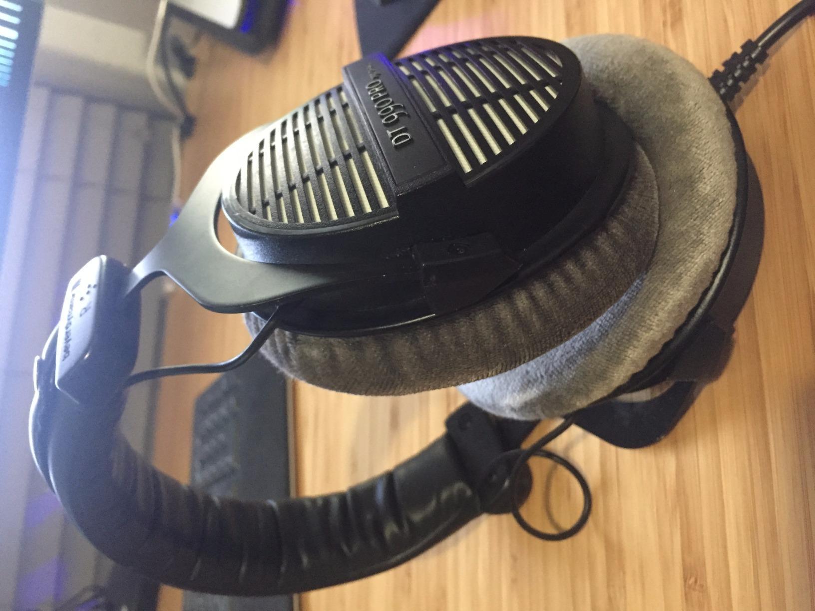 beyerdynamic DT 990 PRO 250 Ohm Open Back Over-Ear Wired Studio Headphones customer photo 2