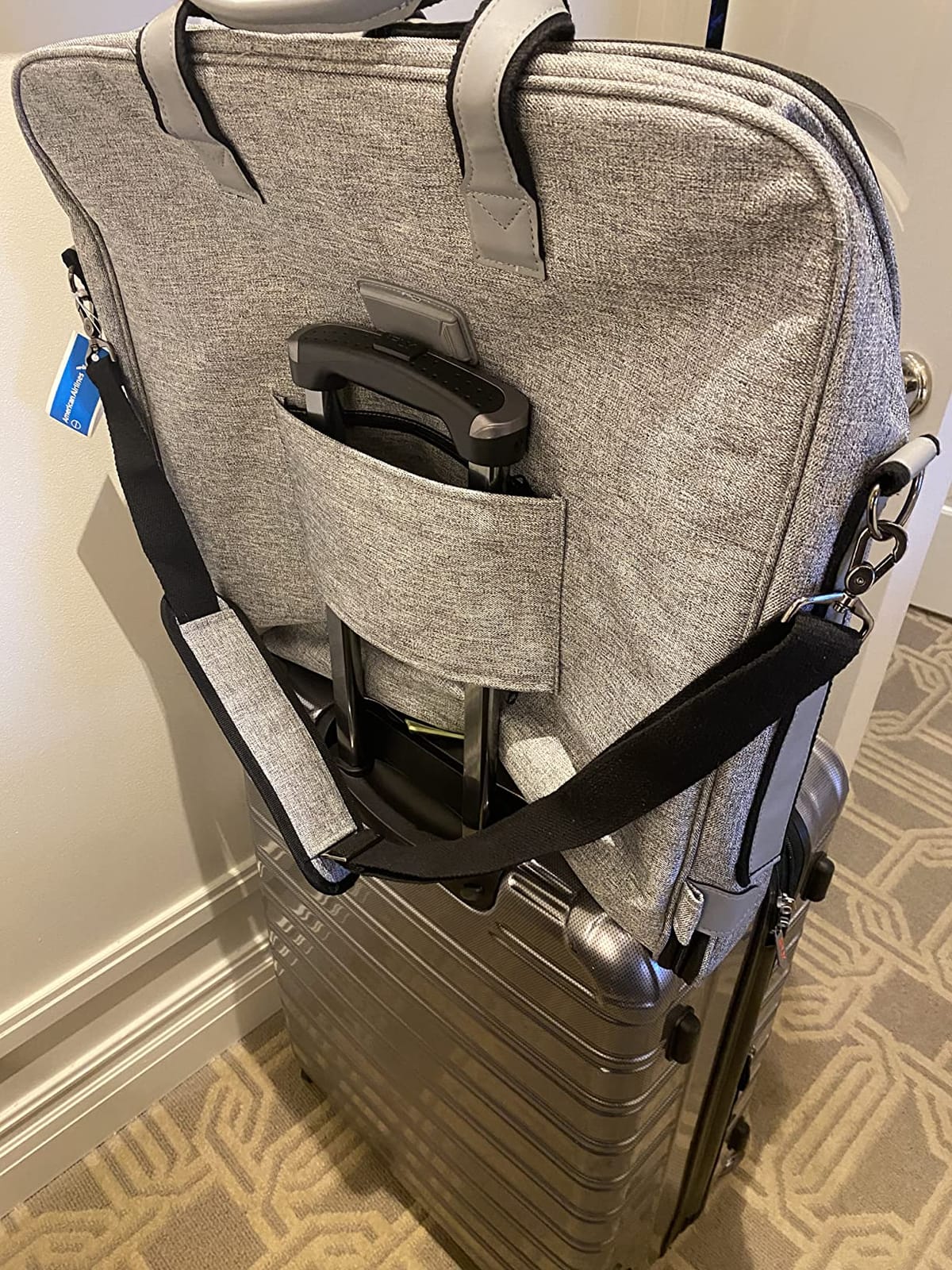 ZEGUR Premium Suit Garment Bag Carry On - Hangs 4 Suits - Travel & Business with Shoulder Strap and Laptop Compartment customer photo 2