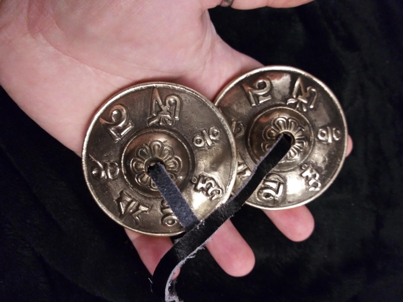 Dharma Store - Tibetan Tingsha Cymbals - 6.2 cm - OM Mane Padme Hum Symbols Embossed customer photo 2
