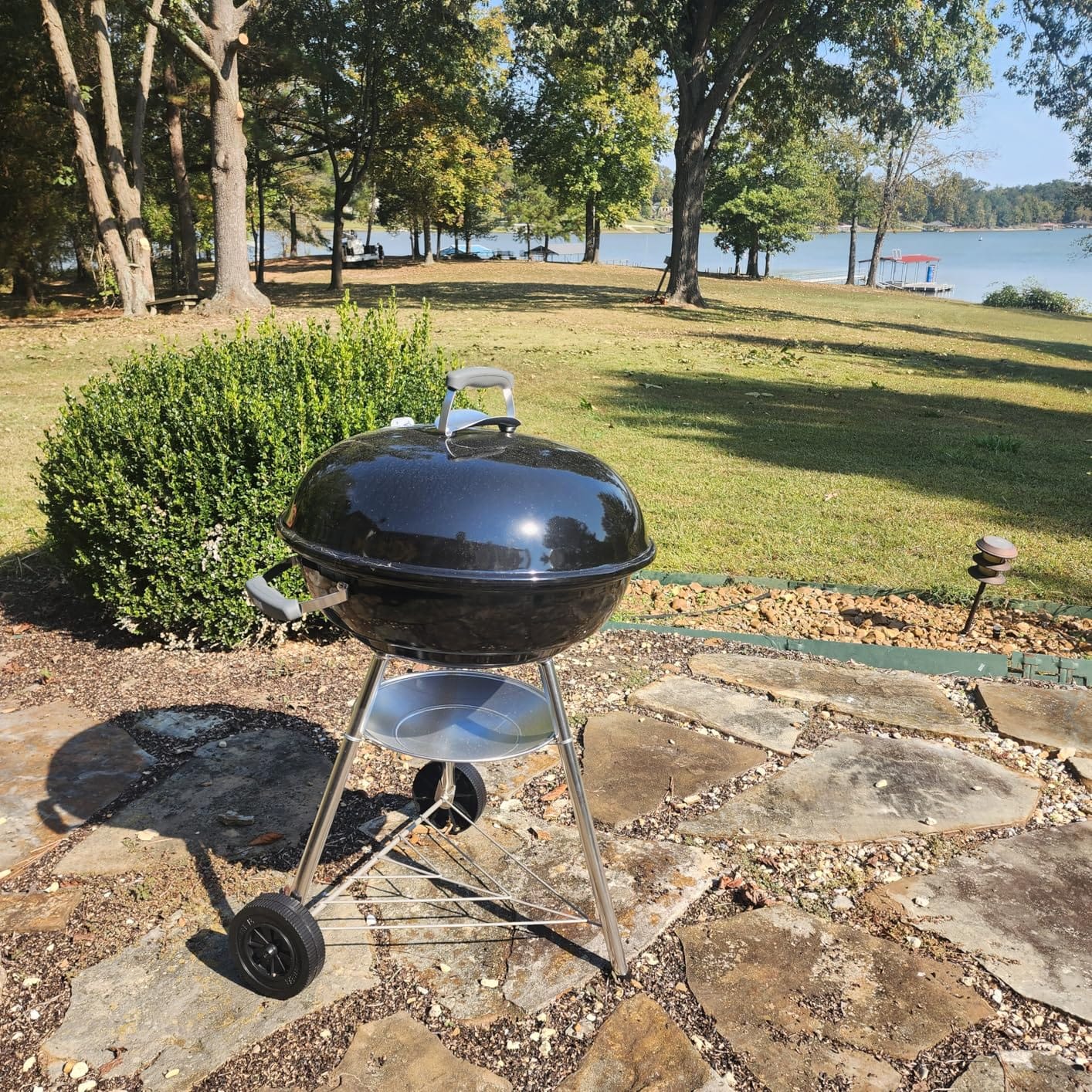 Weber Jumbo Joe Premium Compact Charcoal Grill, 22-Inch, Black customer photo 1