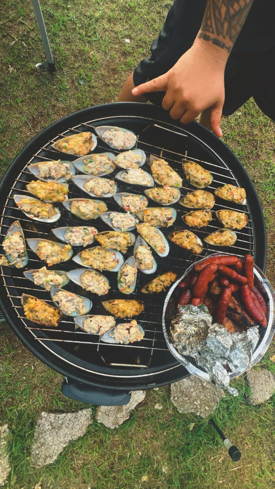 Weber Jumbo Joe Premium Compact Charcoal Grill, 22-Inch, Black customer photo 2