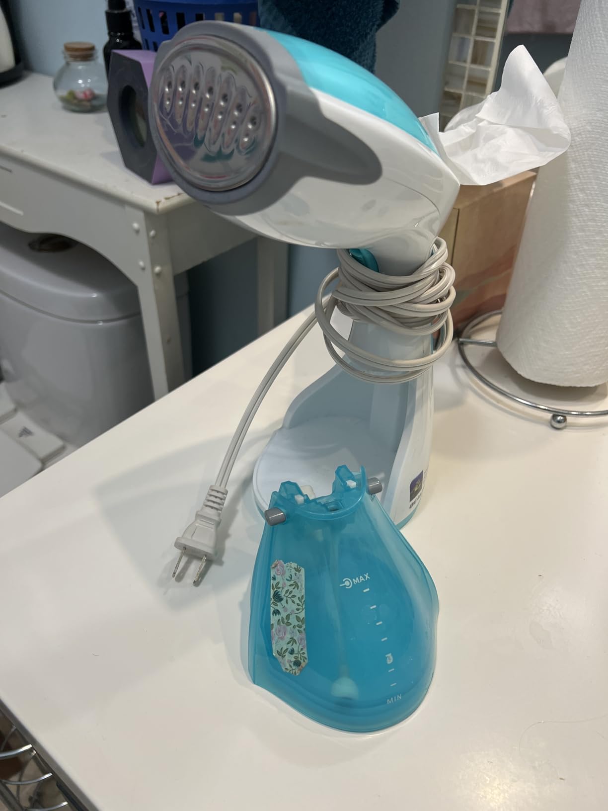 BEAUTURAL Steamer for Clothes, Portable Handheld Garment Fabric Wrinkles Remover, 30-Second Fast Heat-up, Auto-Off, Large Detachable Water Tank customer photo 1