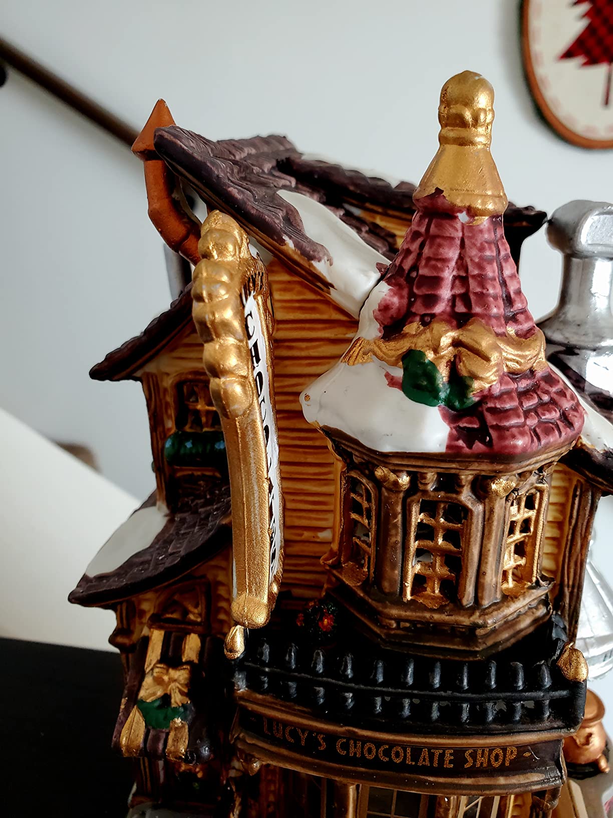Lemax Christmas Village Lucys Chocolate Shop Battery Operated Led - 45052 customer photo 1