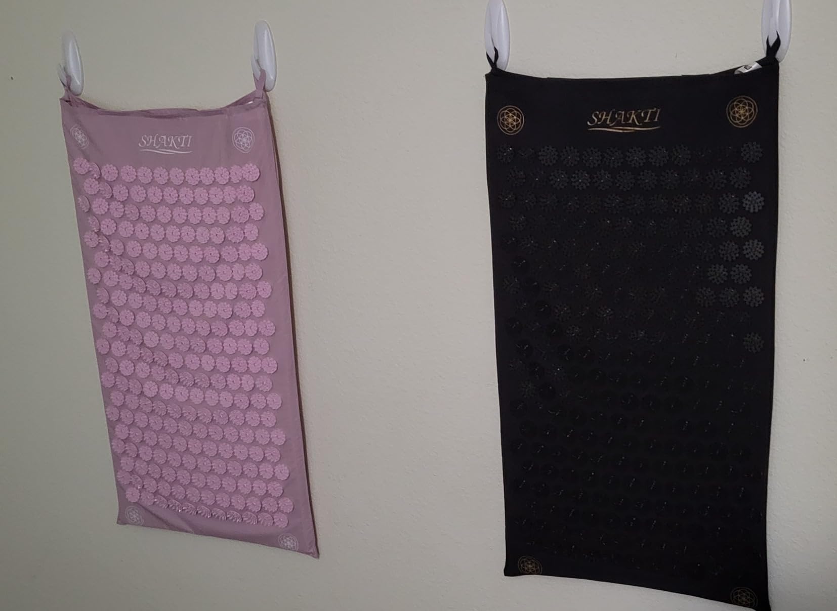 ShaktiMat Acupressure Mat for Tension Release & Relaxation, Level 2 Black | Relaxation, Massage Muscles, Aid Sleep, Unlock Inner Tension, Similar to Acupuncture, Made with Organic Cotton & ABS spikes customer photo 2