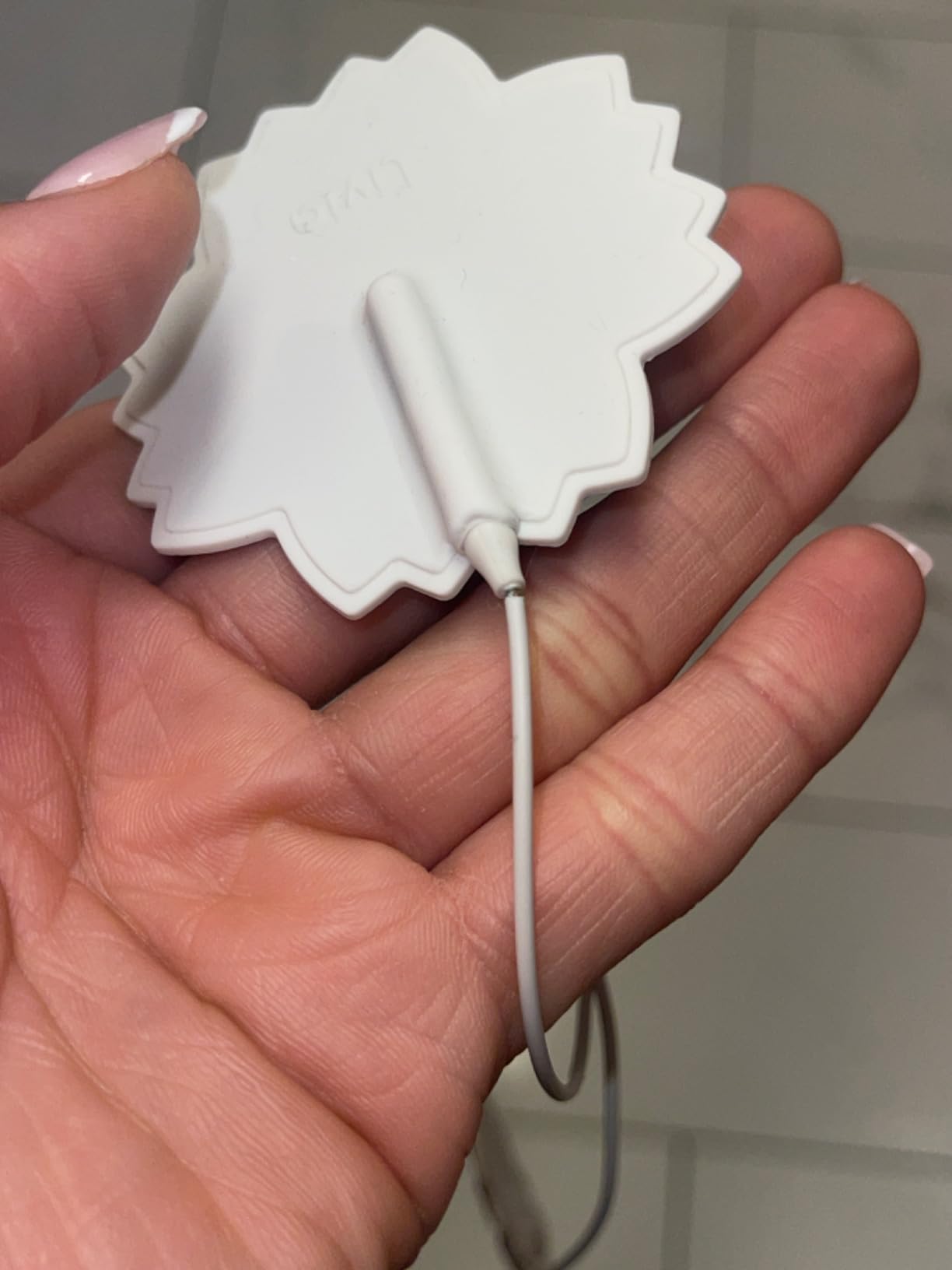 Livia Menstrual Pain Relief Device, Pink - Off-Switch for Period Pain - Portable & Discreet - Rechargeable, Up to 8 Hours Battery - Complete Kit with Stick-On Pads - The Go-to Travel Partner customer photo 1