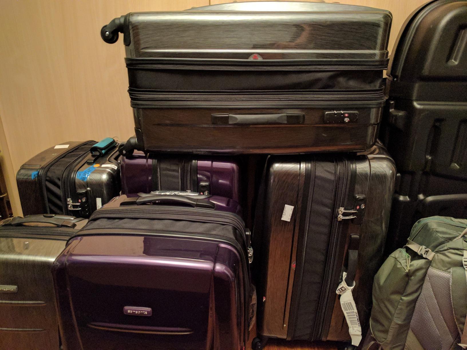 Samsonite Winfield 2 Hardside Expandable Luggage with Spinner Wheels, Navy, 3-Piece Set (20/24/28) customer photo 1