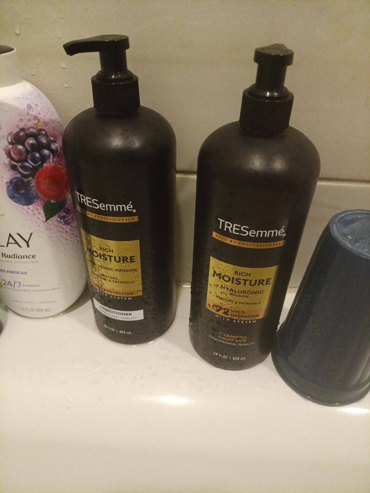 TRESemmé Rich Moisture Hydrating Shampoo & Conditioner Set 28 oz 2 Pack customer photo 2