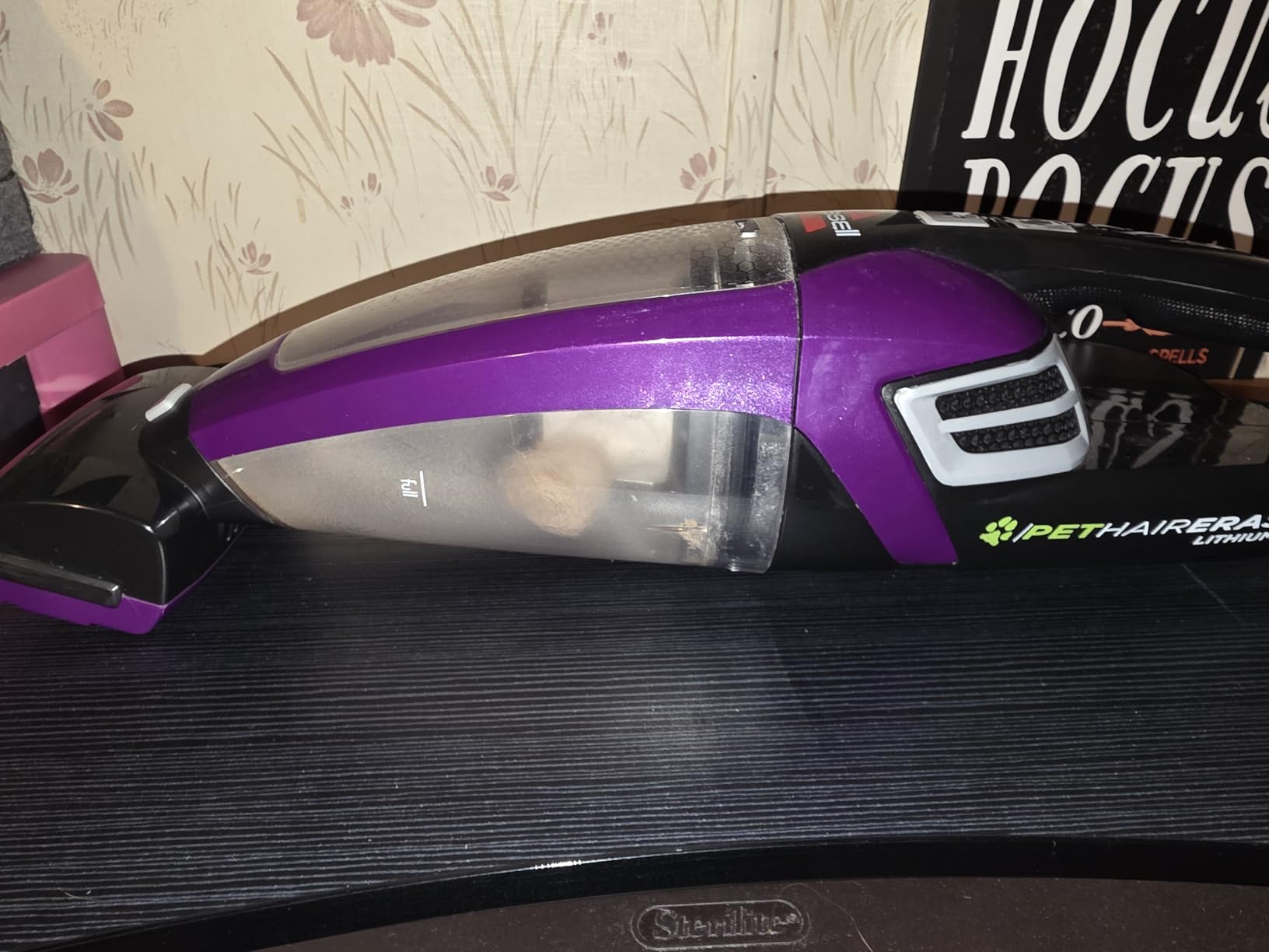 Bissell Pet Hair Eraser Cordless Hand Vacuum, Home, Auto & Pet, 2390A customer photo 2