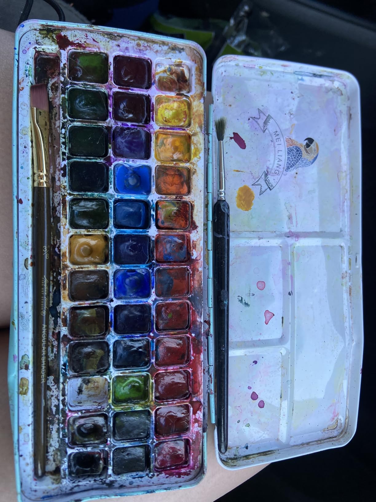 MeiLiang Watercolor Paint Set, 36 Vivid Colors in Pocket Box with Metal Ring and Watercolor Brush, Perfect for Students, Beginners and More customer photo 2
