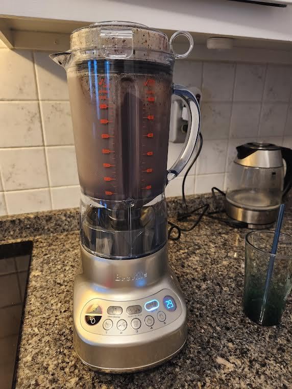 Breville BBL620SIL Fresh and Furious Blender, Silver - Blend smoothies and crush ice with a high-torque motor, multiple speed settings and easy auto-clean functionality customer photo 1