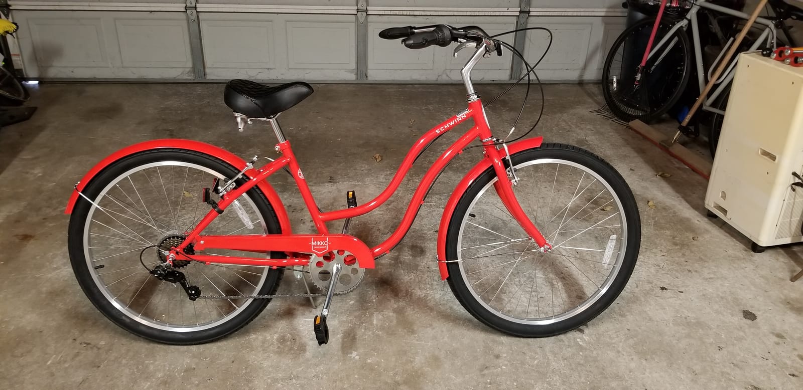 Schwinn Mikko Adult Beach Cruiser Bike customer photo 1