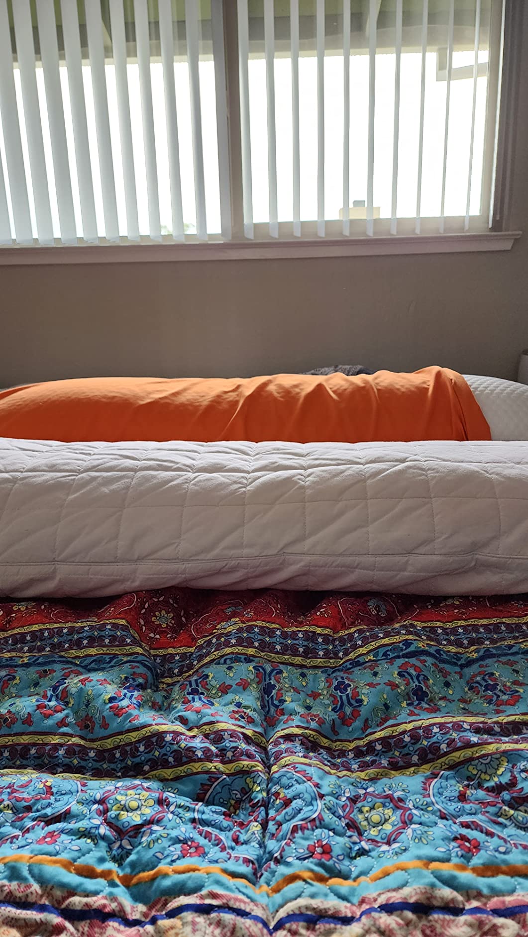 Oubonun Premium Adjustable Loft Quilted Body Pillows - Firm and Fluffy - Quality Plush - Down Alternative - Head Support Pillow - 21