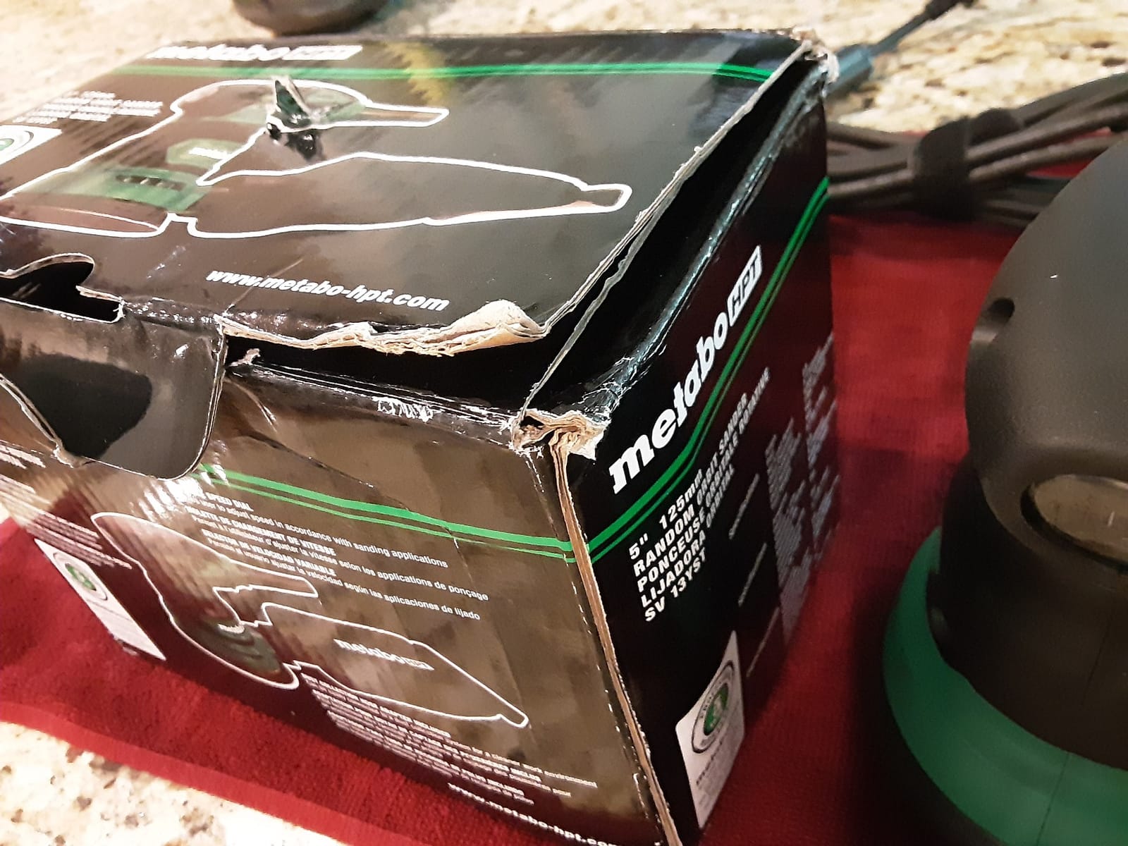 Metabo HPT 5-Inch Random Orbit Finishing Sander, Variable Speed, Palm-Style Comfort Grip, 230W 2.8 Amp Motor, 9,000-13,000 RPM, Dust Collection Hose Connector, Compact and Lightweight Design, SV13YST customer photo 2