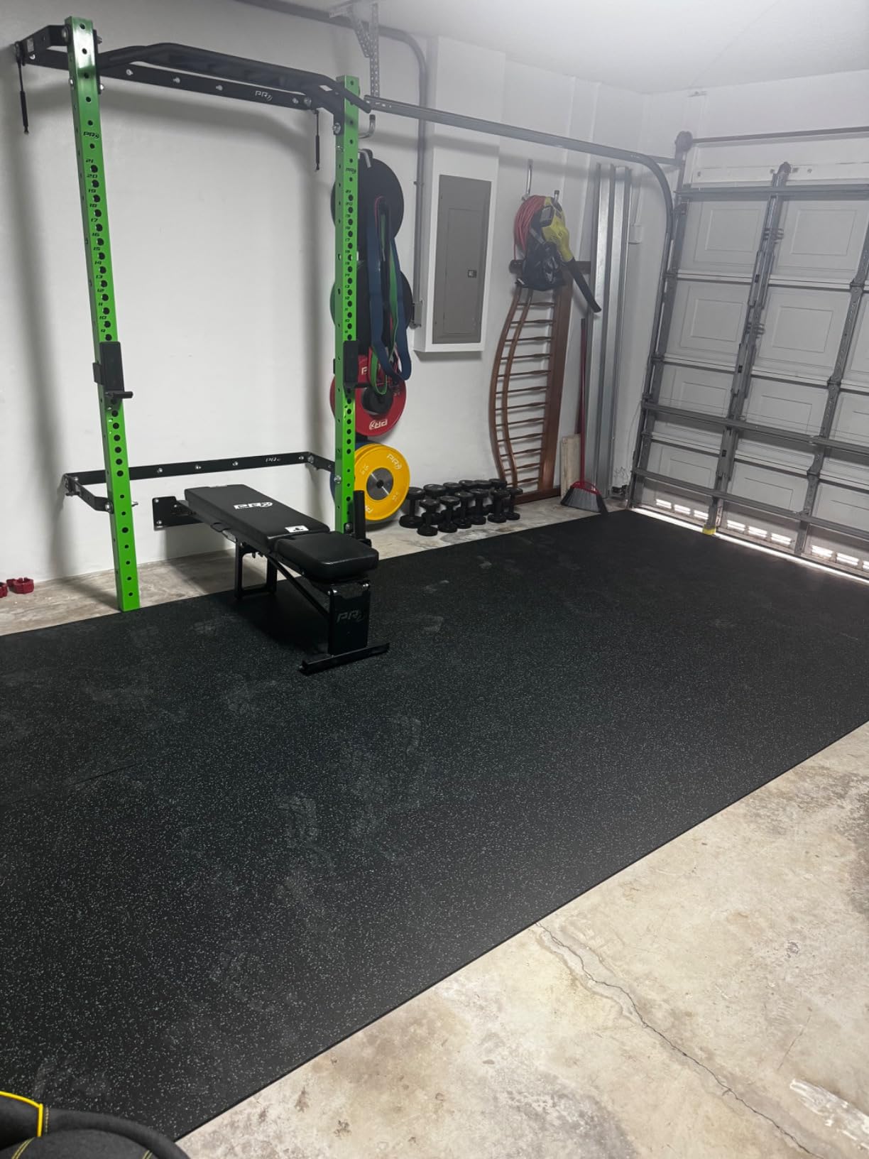American Floor Mats 3/8in (9mm) Thick Solid Black 4' x 8' Heavy Duty Rubber Rolls, Protective Exercise Mats, Home Gym Rubber Flooring customer photo 1
