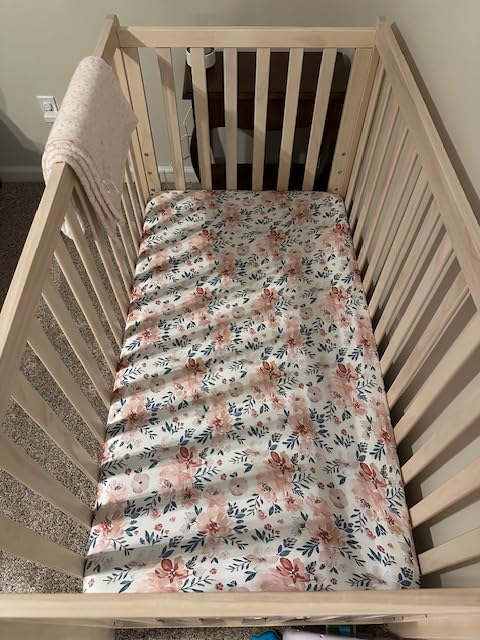 DaVinci Carter's Colby Low-Profile 4-in-1 Baby Crib, Washed Natural | GREENGUARD Gold Certified, Converts to Toddler Bed, Daybed & Full-Size Bed, 4 Adjustable Mattress Heights - Easy to Assemble customer photo 1