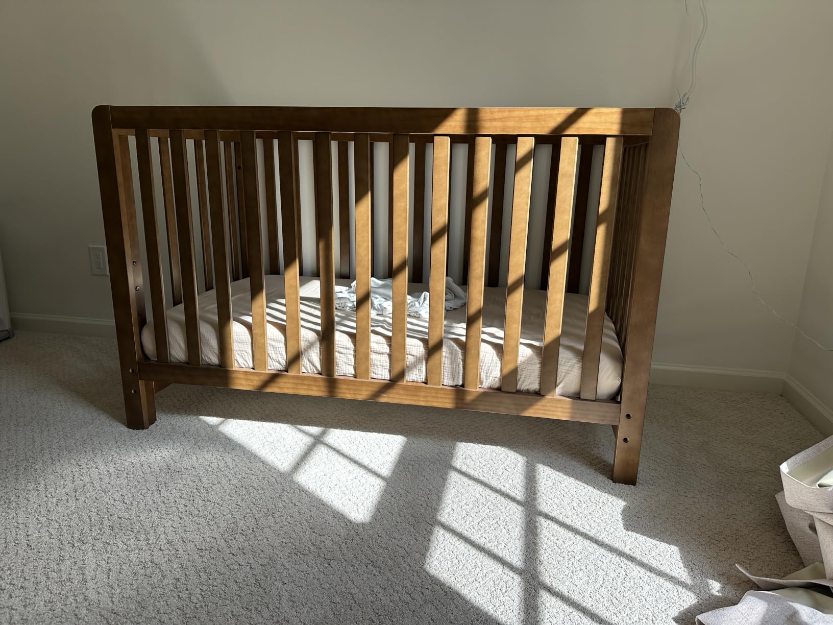 DaVinci Carter's Colby Low-Profile 4-in-1 Baby Crib, Washed Natural | GREENGUARD Gold Certified, Converts to Toddler Bed, Daybed & Full-Size Bed, 4 Adjustable Mattress Heights - Easy to Assemble customer photo 2