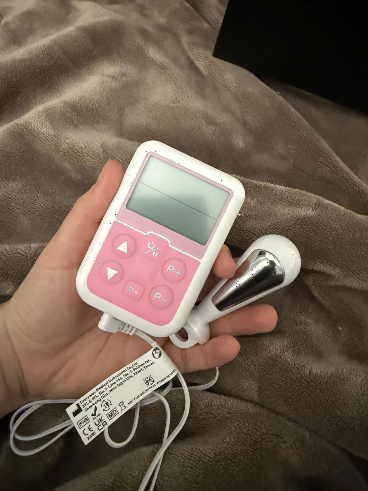 Everyway Incontinence Stimulation System - iStim V2 Kegel Exerciser - Electrical Muscle Stimulator for Pelvic Floor Muscle Rehabilitation and Urinary Incontinence in Women customer photo 1