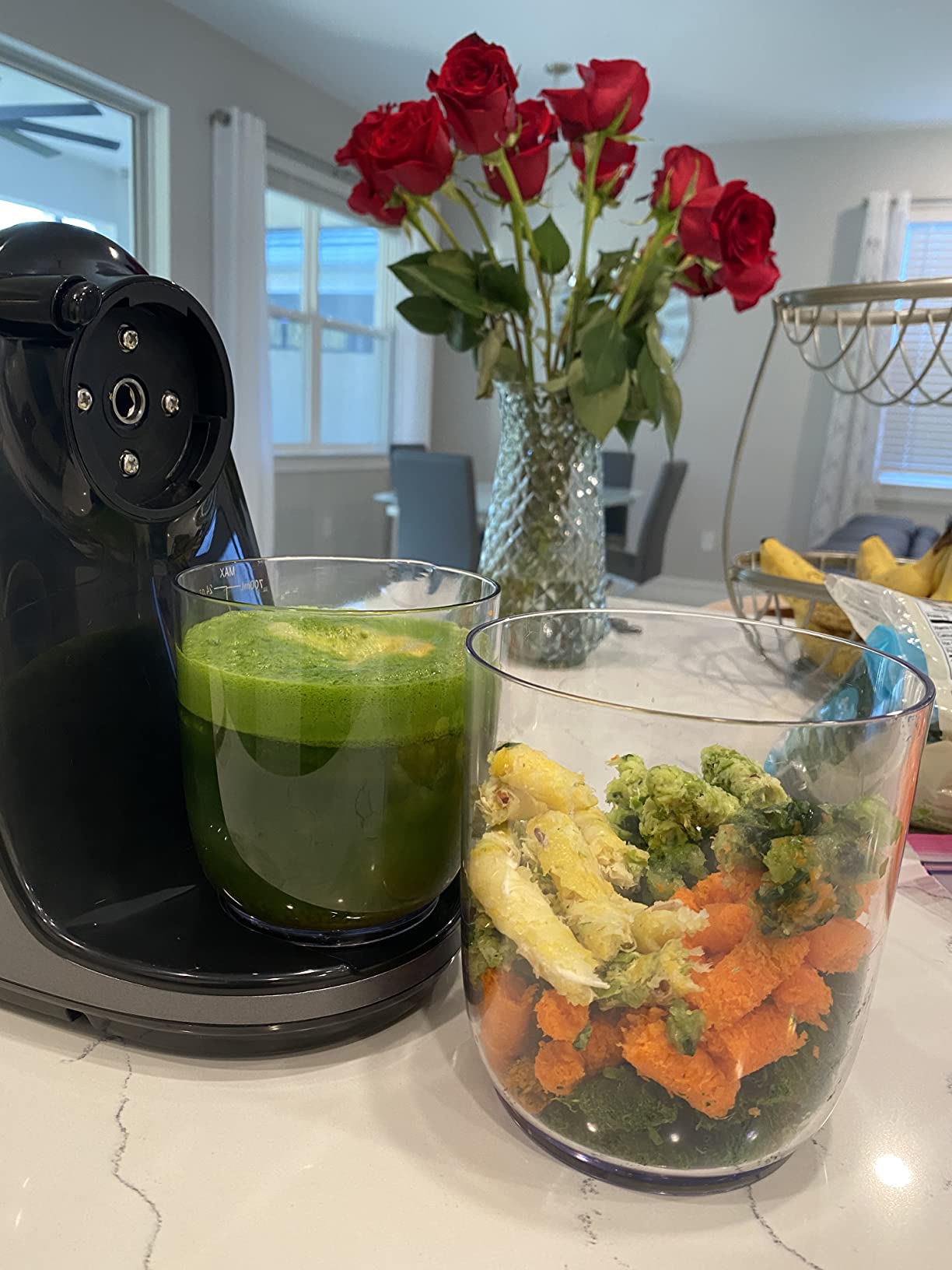 Juicer, Jocuu Slow Masticating Juicer Machines Easy to Clean, Soft/Hard Two Speed Quiet Motor Reverse Function Anti-Clogging, Cold Press Juice Extractor with Brush & Recipes customer photo 1