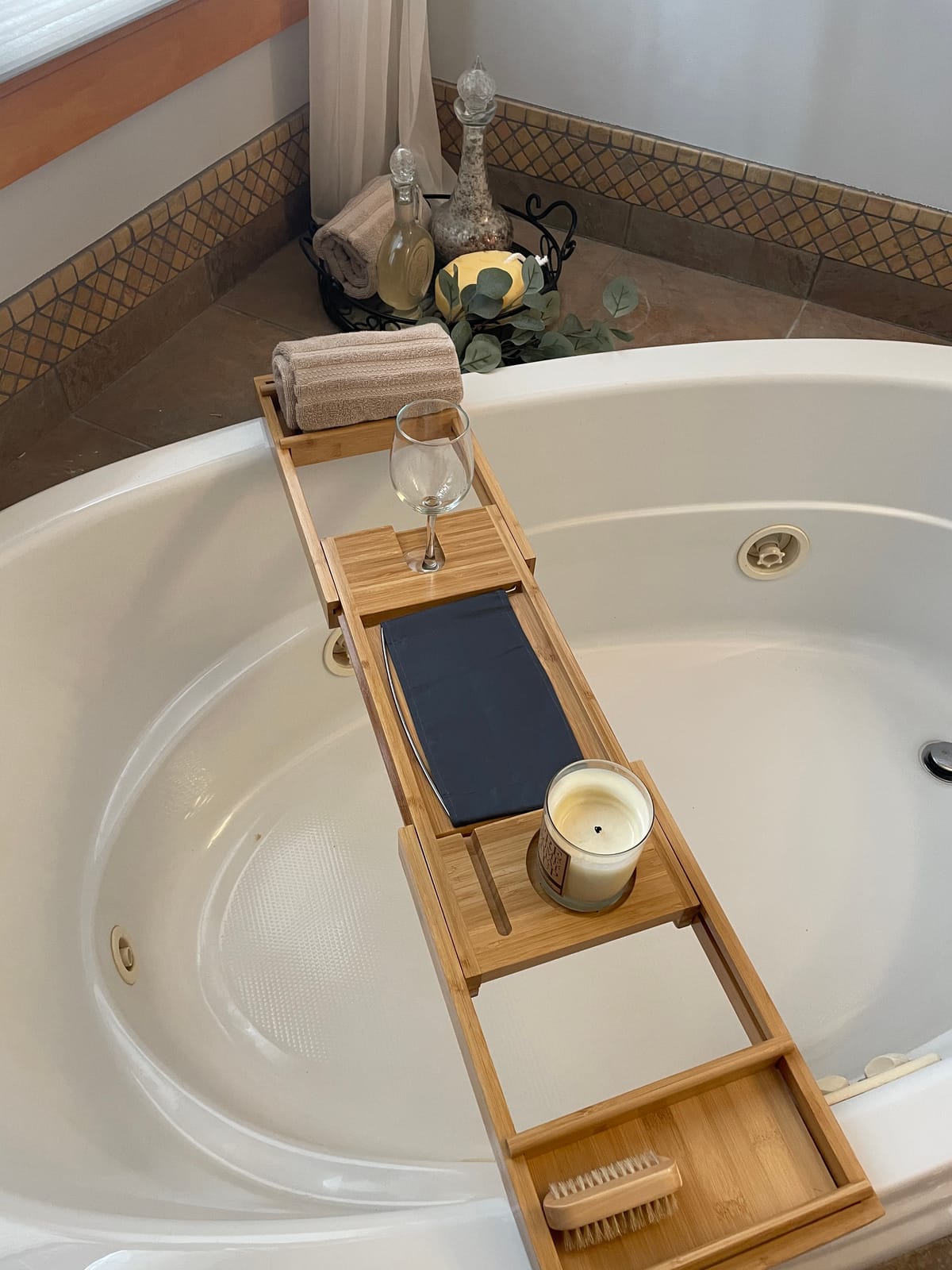 Bathtub Caddy Tray for Luxury Bath - Bamboo Waterproof Expandable Bath Table Over Tub with Wine and Book Holder and Free Soap Dish (Brown) customer photo 1