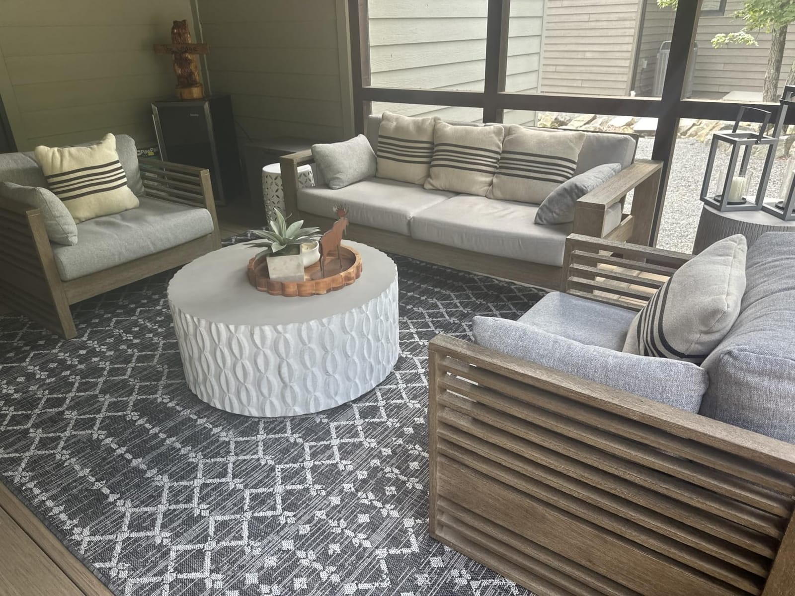 JONATHAN Y Moroccan Geometric Indoor Outdoor Area Rug 8X10 Natural/Black, Ourika Textured Weave for Backyard, Patio, Porch, Easy-Cleaning, High Traffic, Pet-Friendly, Non-Shedding customer photo 1