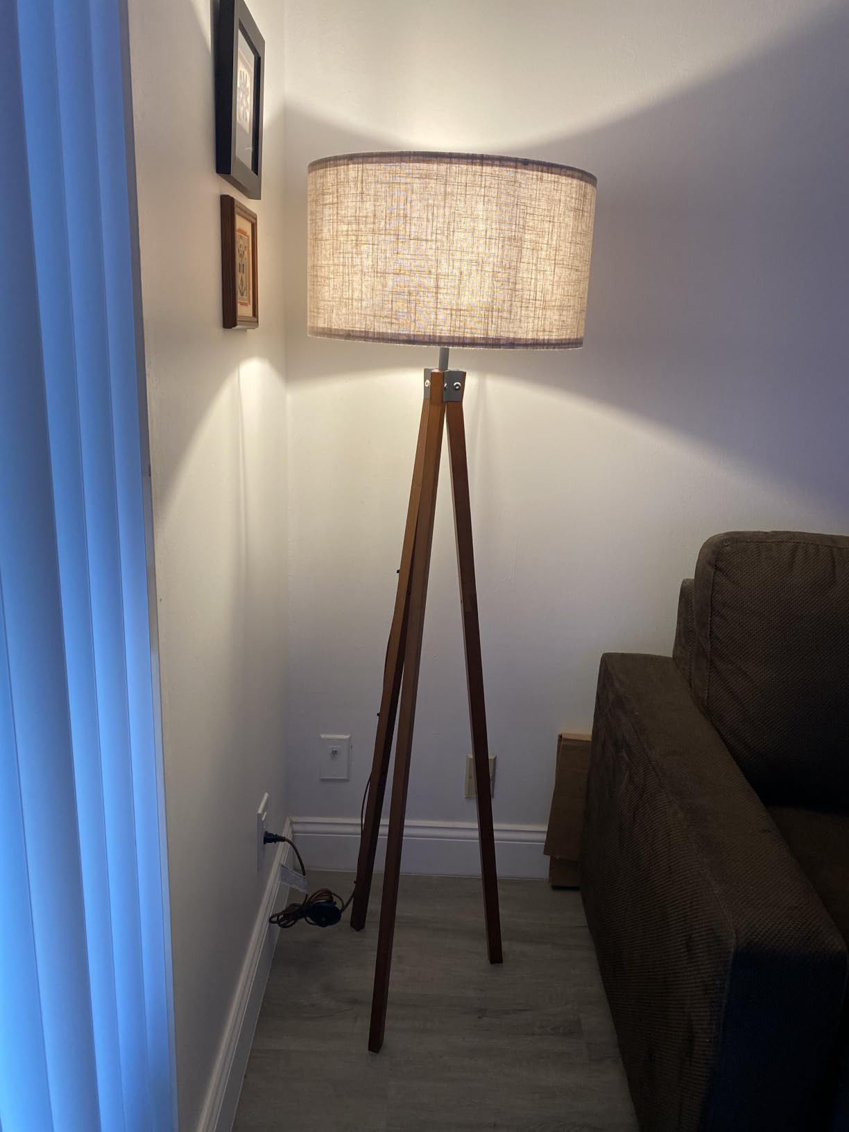 LEPOWER Tripod Floor Lamp Mid Century Modern Standing Lamps for Living Room | Light-Diffusing Linen Shade, Premium Rubberwood Tripod with E26 Base, Adding Warmth to Bedroom, Office & Study Corner Walnut customer photo 1