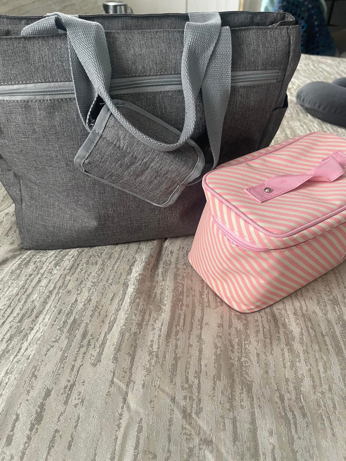Spectra Baby S1 Plus Premier Portable Rechargeable Electric Breast Pump with Tote Bag, Breast Milk Bottles and Cooler customer photo 2