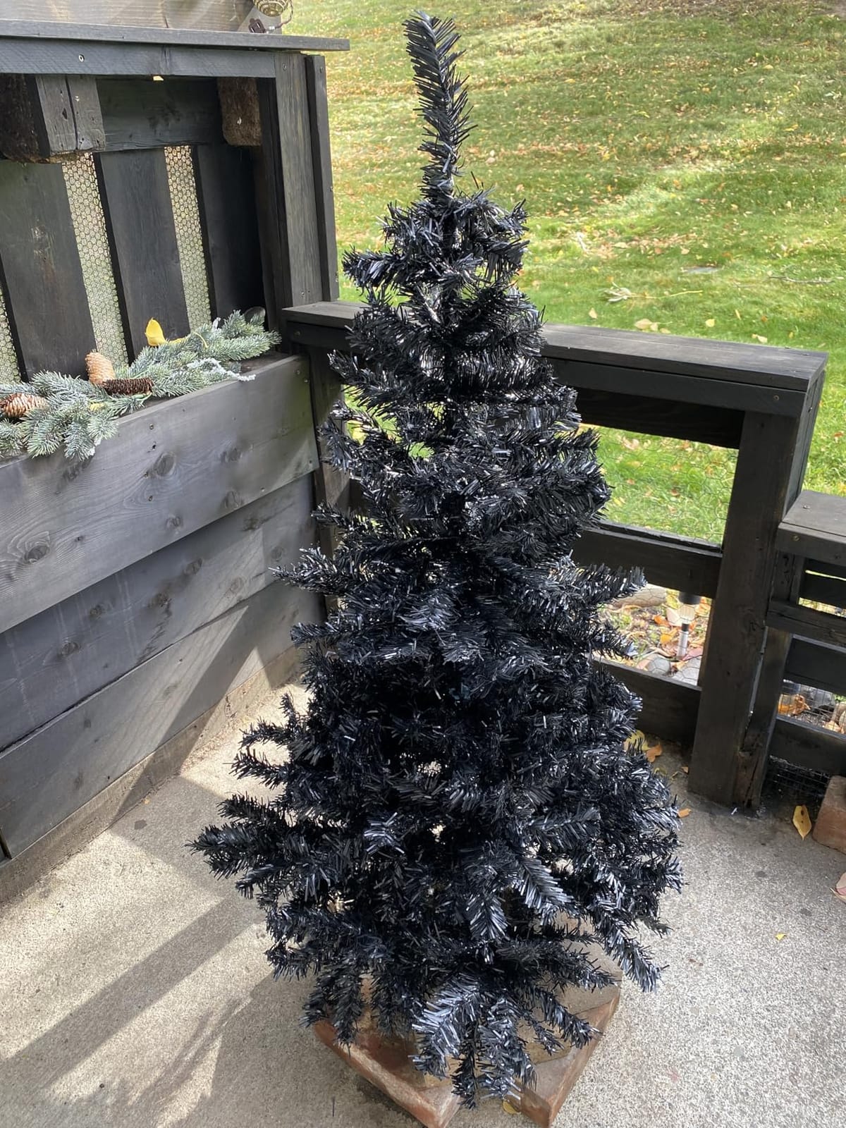 Sunnyglade 4 FT Premium Artificial Christmas Tree 400 Tips Xmas Tree Green | 4FT Artificial Christmas Tree Dense PVC Needles, Easy 4-Section Assembly with Christmas Tree Stand for Xmas Holiday Decor customer photo 1
